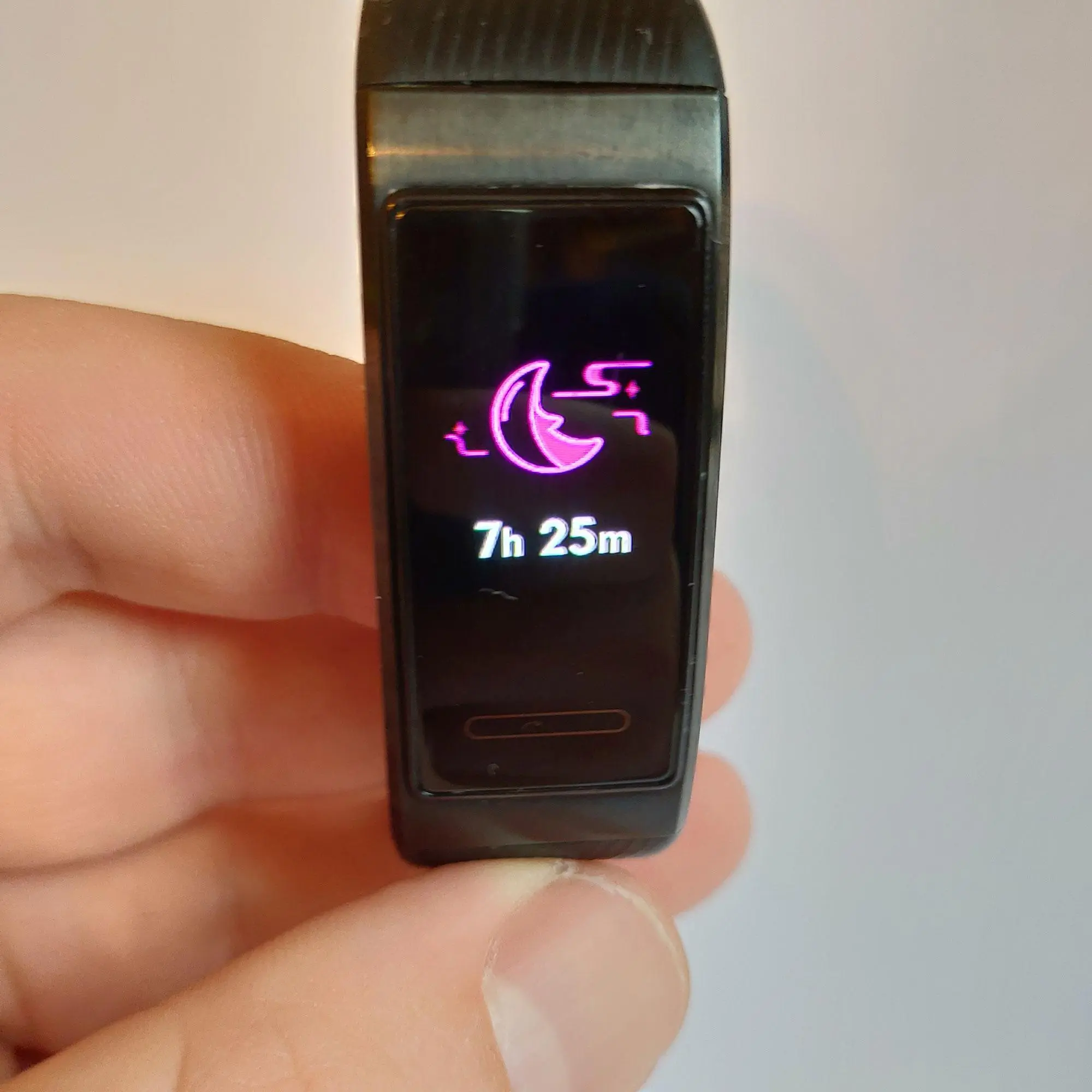 Обзор фитнес-браслета Huawei Band 3 Pro с цветным экраном