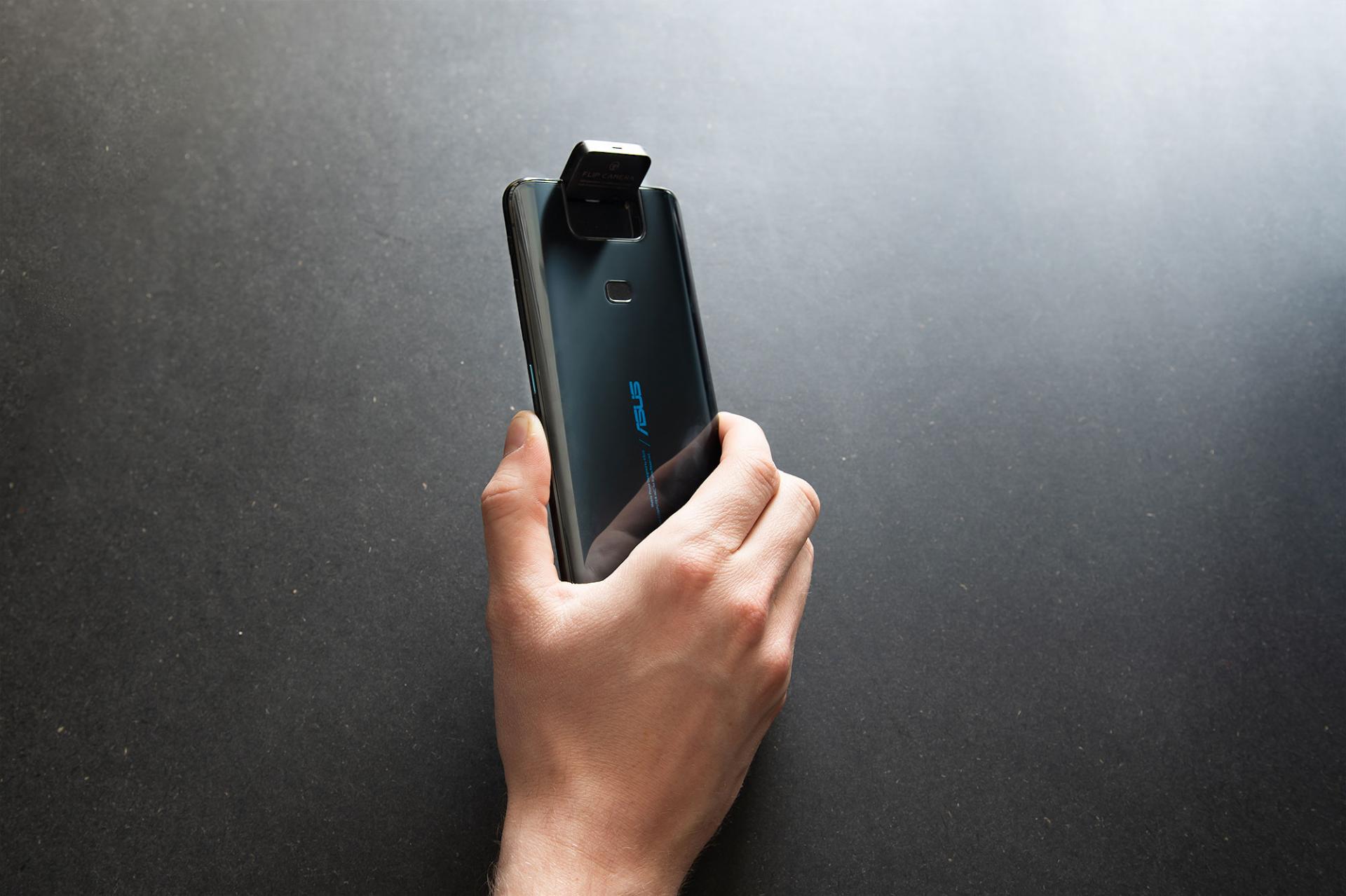 Asus Zenfone 6 готовится навести шорох на рынке смартфонов