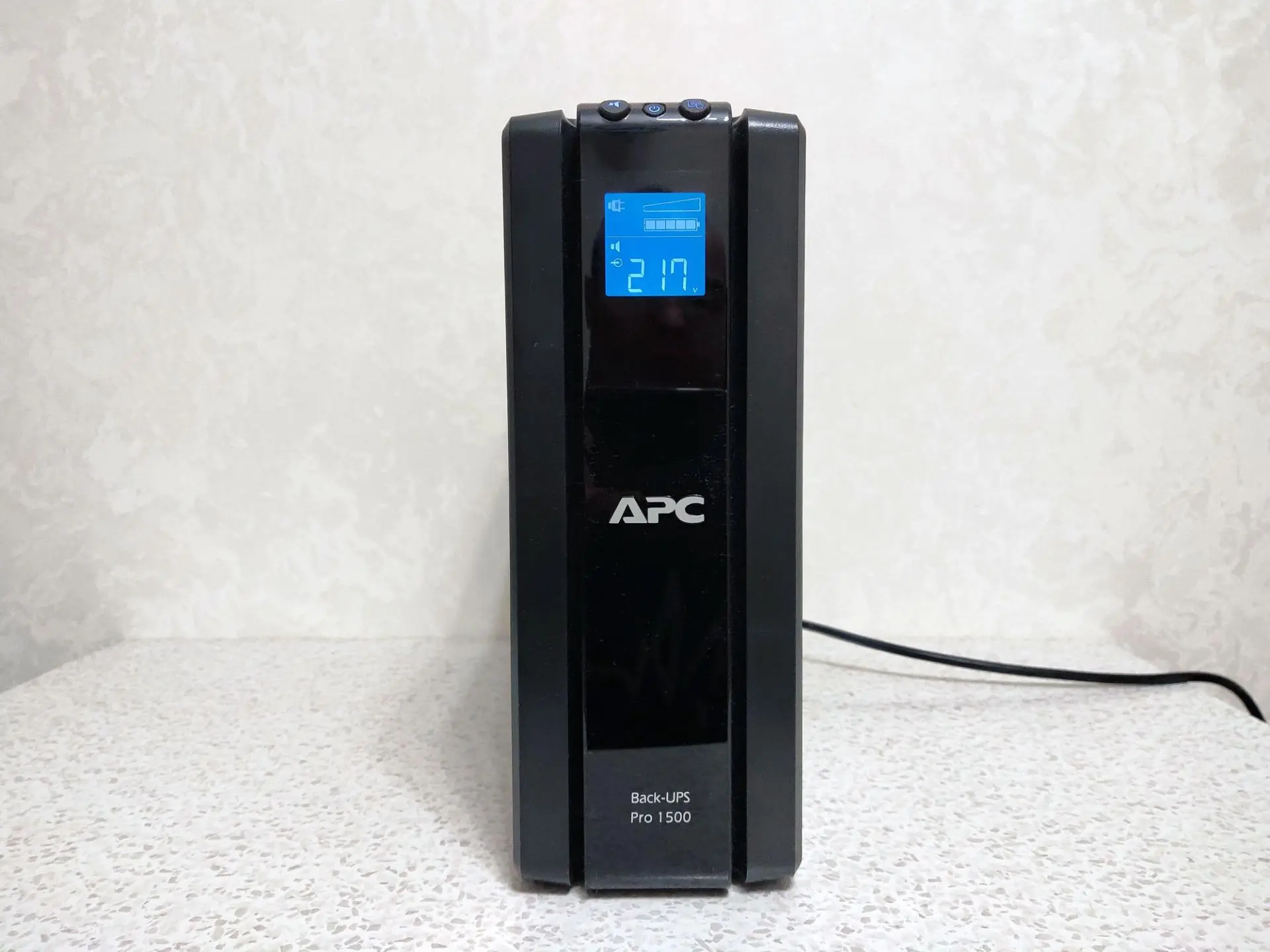 Обзор ИБП APC by Schneider Electric Back-UPS Pro BR1500G-RS