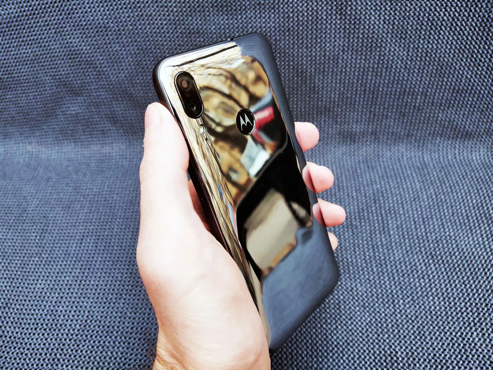 Обзор смартфона Motorola Moto E6 Plus