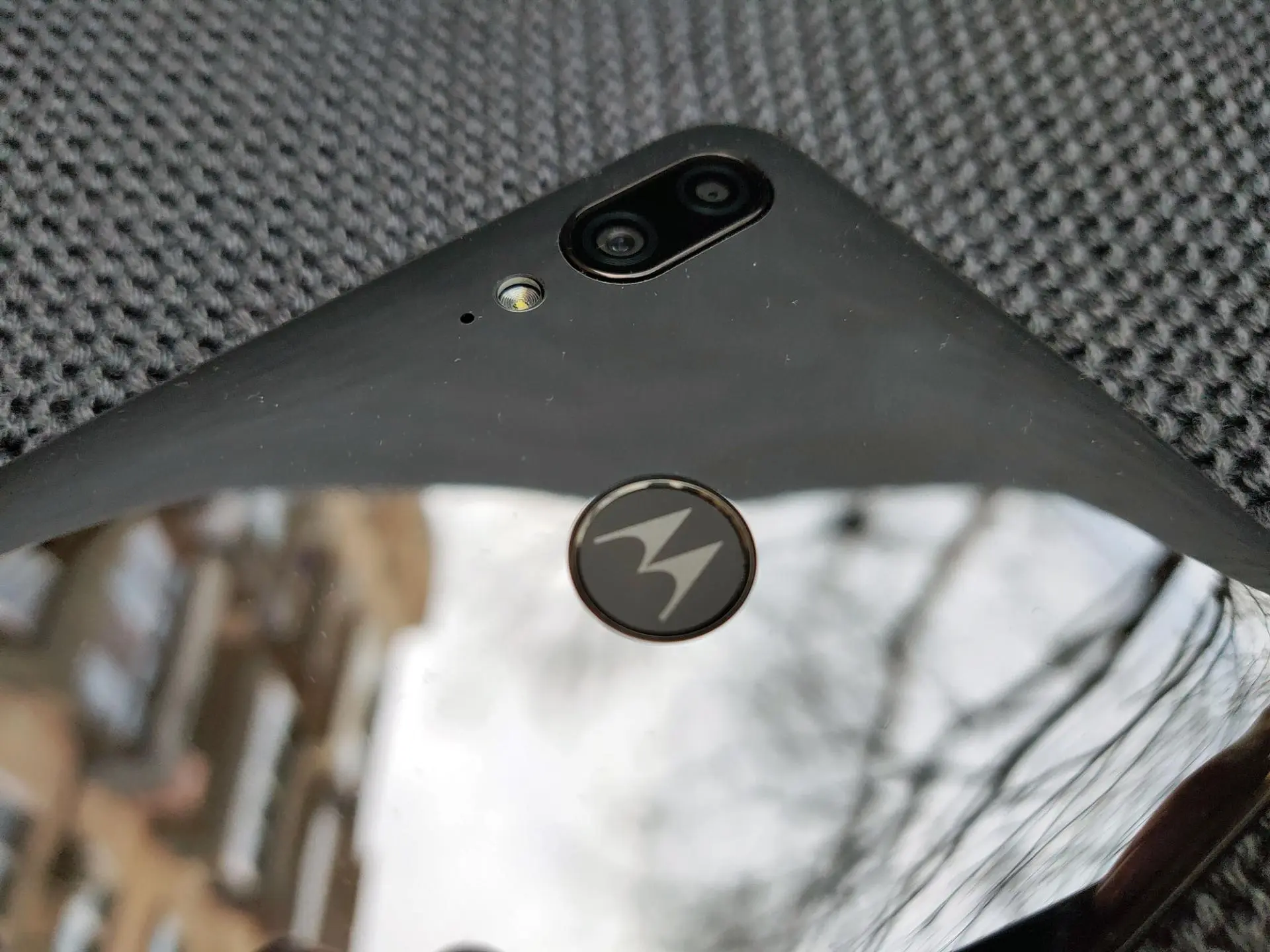 Обзор смартфона Motorola Moto E6 Plus