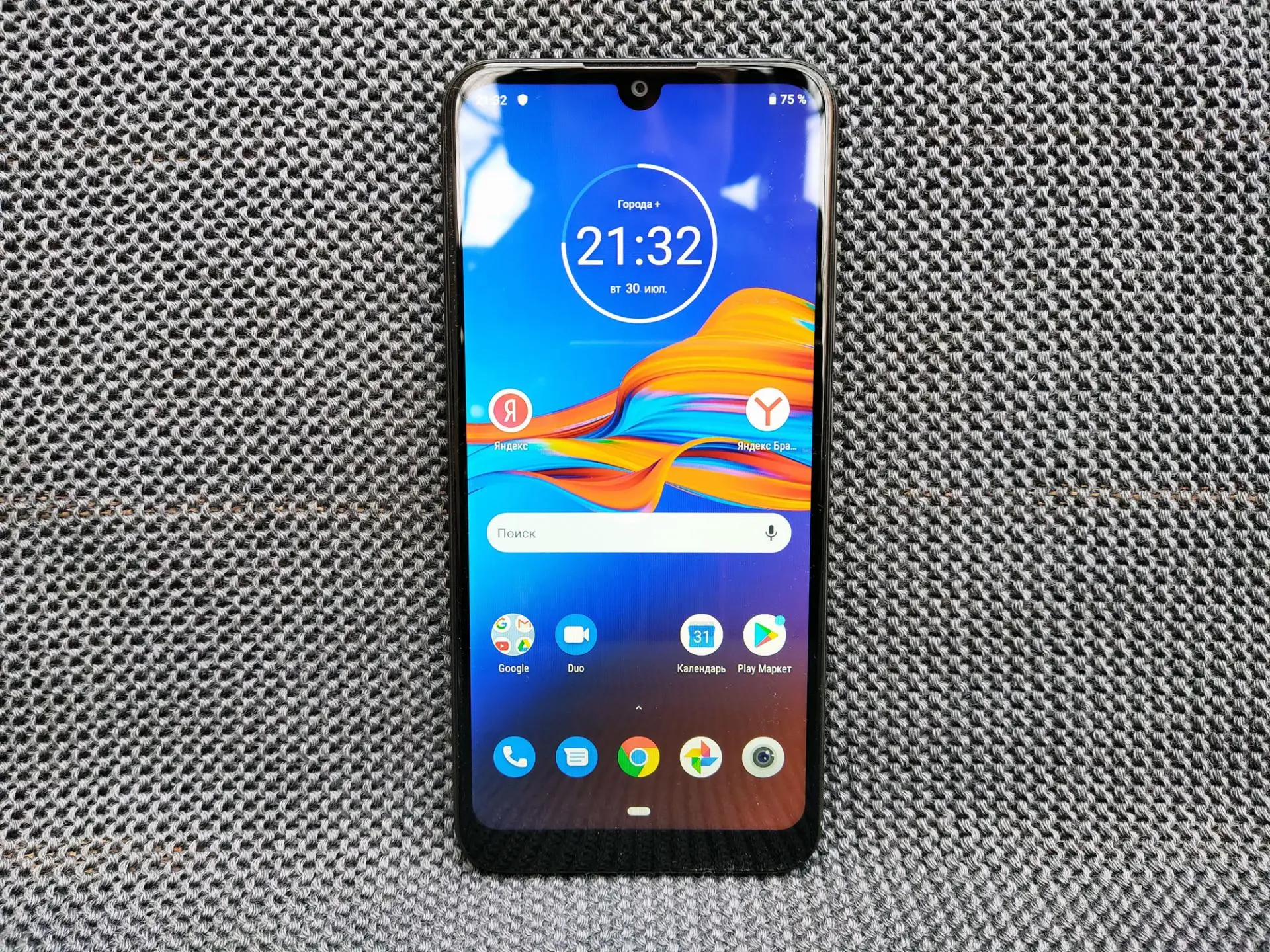 Обзор смартфона Motorola Moto E6 Plus