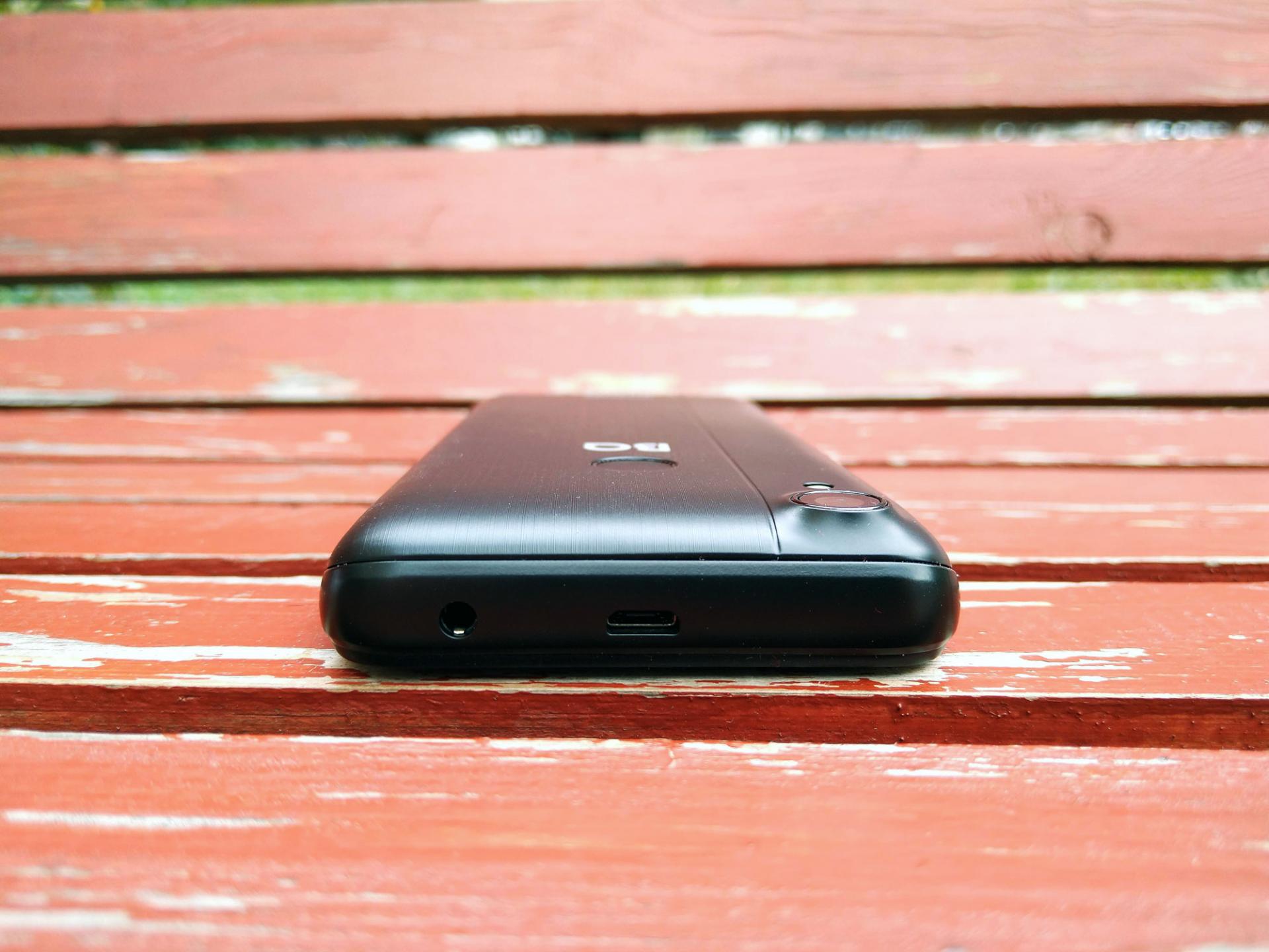 Обзор смартфона с большой батареей BQ Intense 5530L