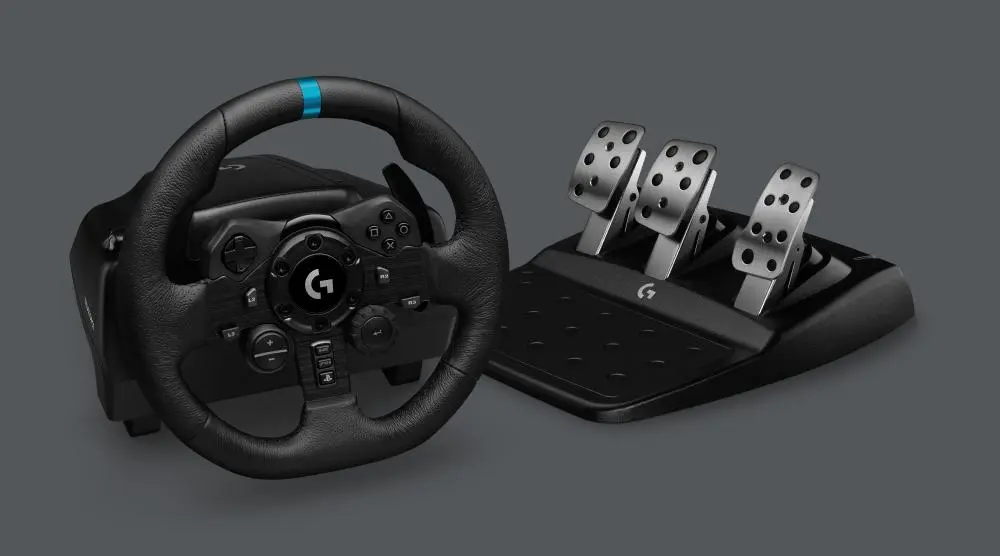 Даже профессиональные гонщики McLaren F1 оценили руль и педали Logitech G923