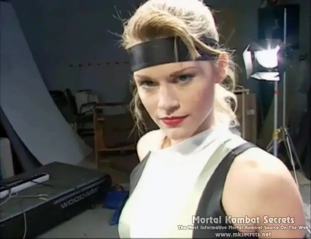 Актриса из Mortal Kombat 3 снова примерила образ Сони Блейд через 25 лет