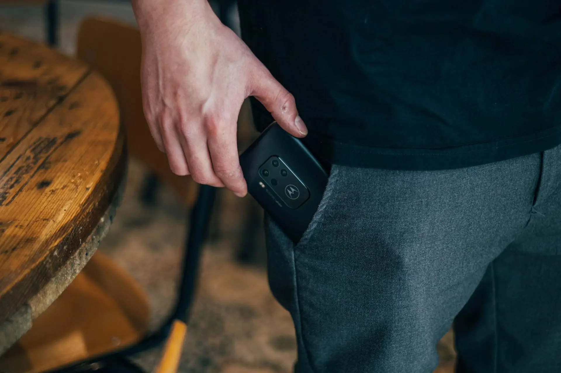 Названы смартфоны Motorola, которые получат Android 11