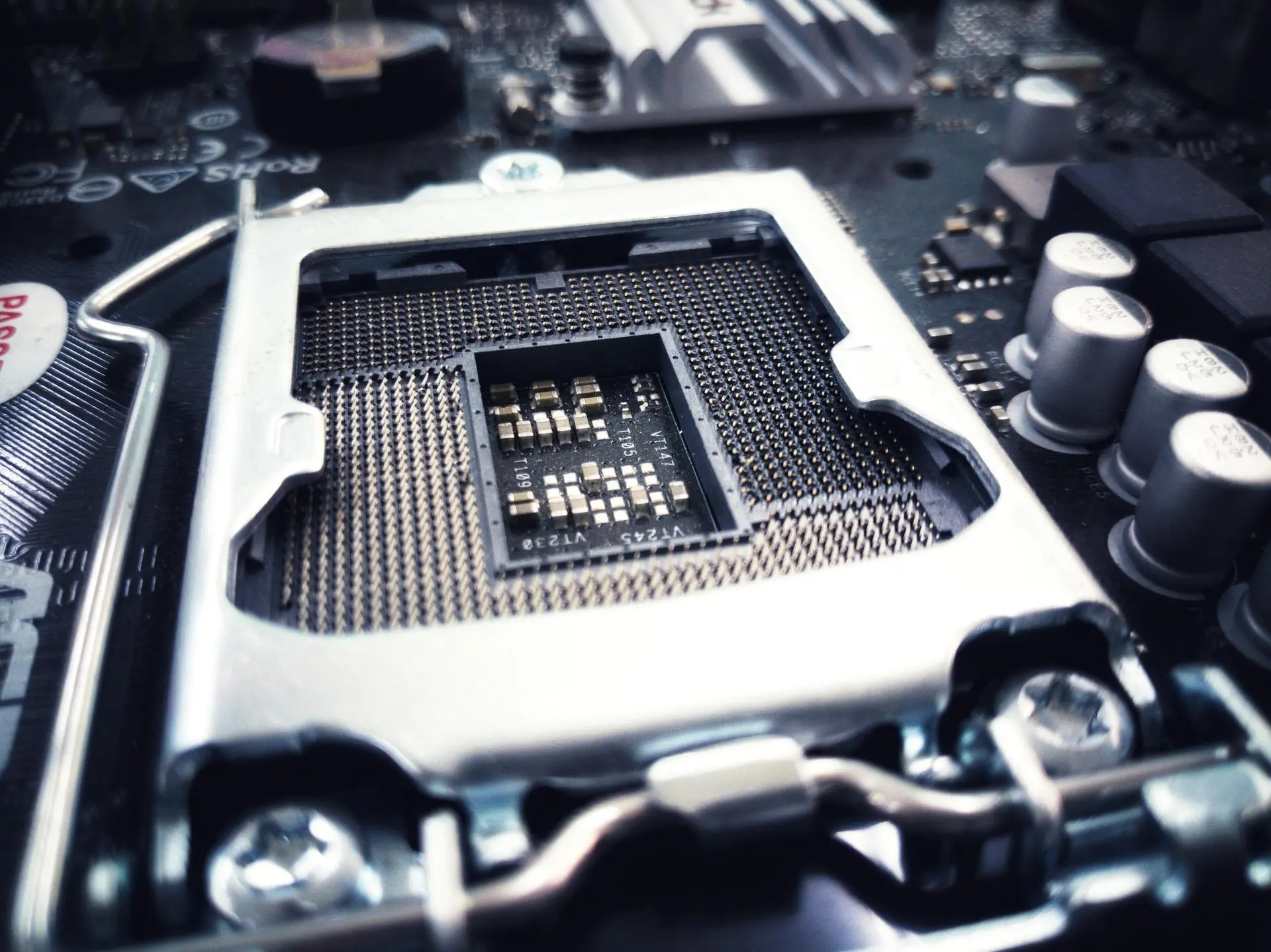 Результаты новых тестов процессоров Intel Соrе і5-11400 и і9-11900К Rocket Lake