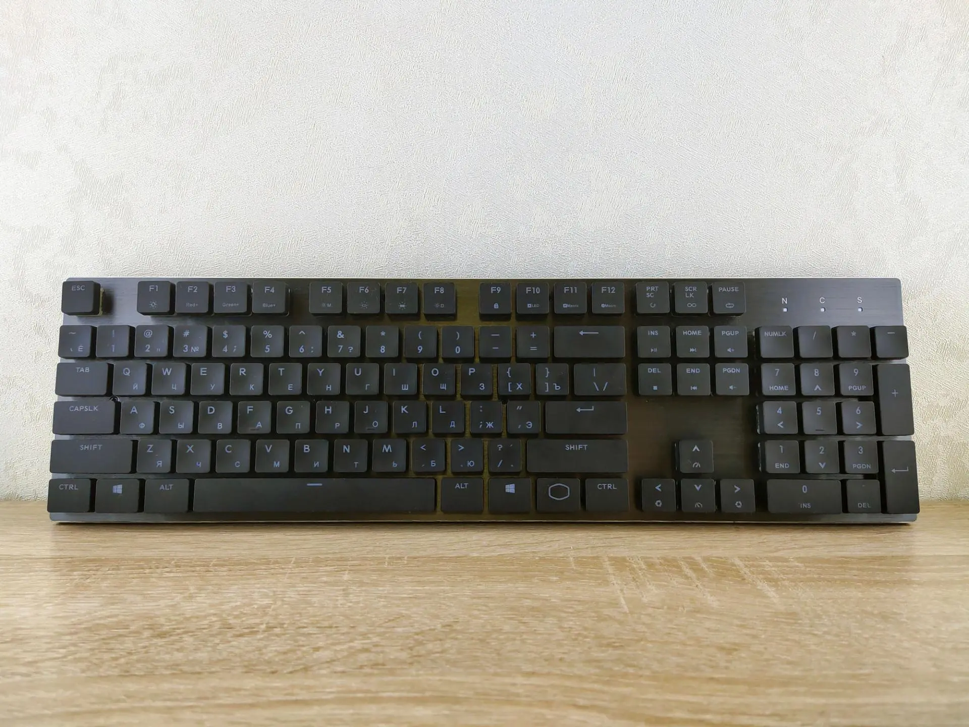 Обзор механической игровой низкопрофильной клавиатуры Cooler Master SK650