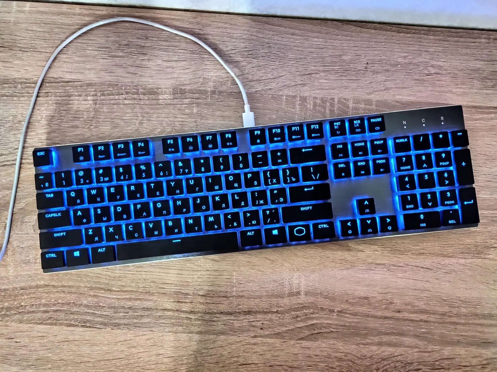 Обзор механической игровой низкопрофильной клавиатуры Cooler Master SK650