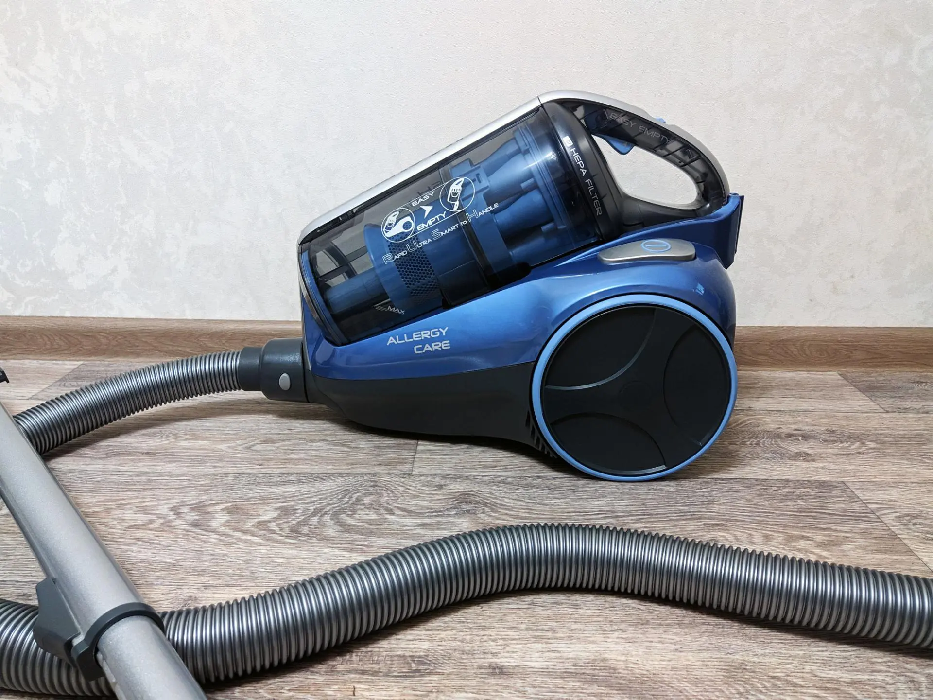Тест-драйв пылесоса Hoover TRE1 420 019 RUSH EXTRA
