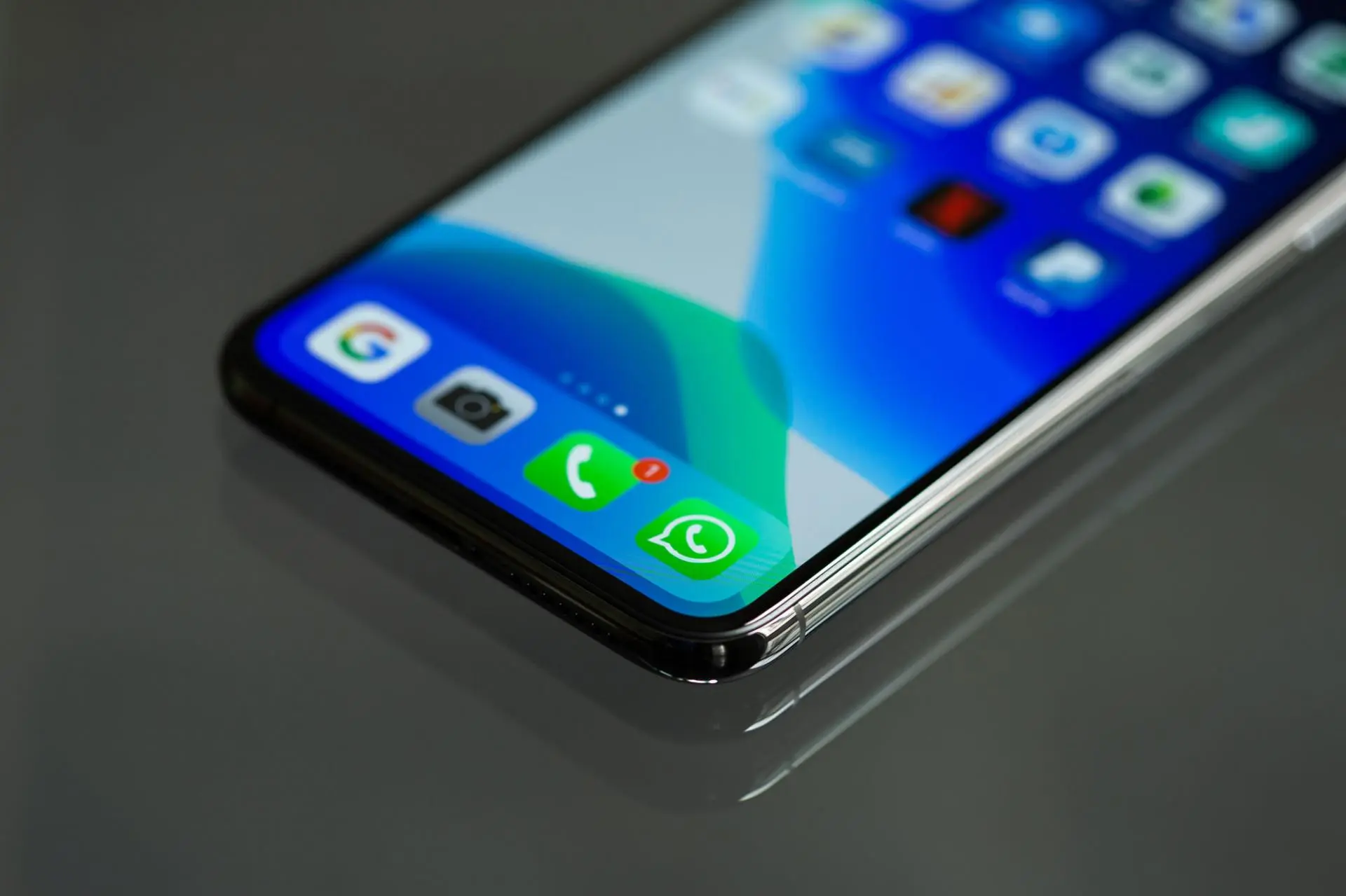 Где скачать последнюю версию WhatsApp? Обновился до 2.20.69