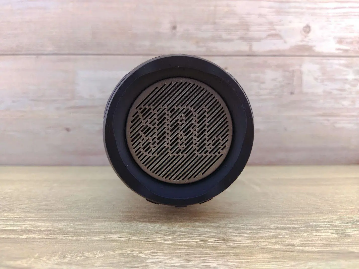 Обзор беспроводной колонки JBL Pulse 4