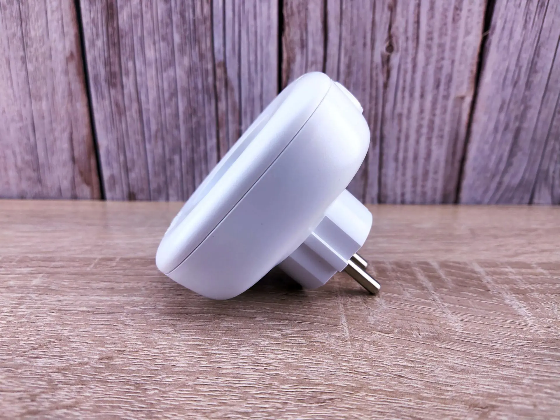 Обзор умной розетки Elari Smart Socket