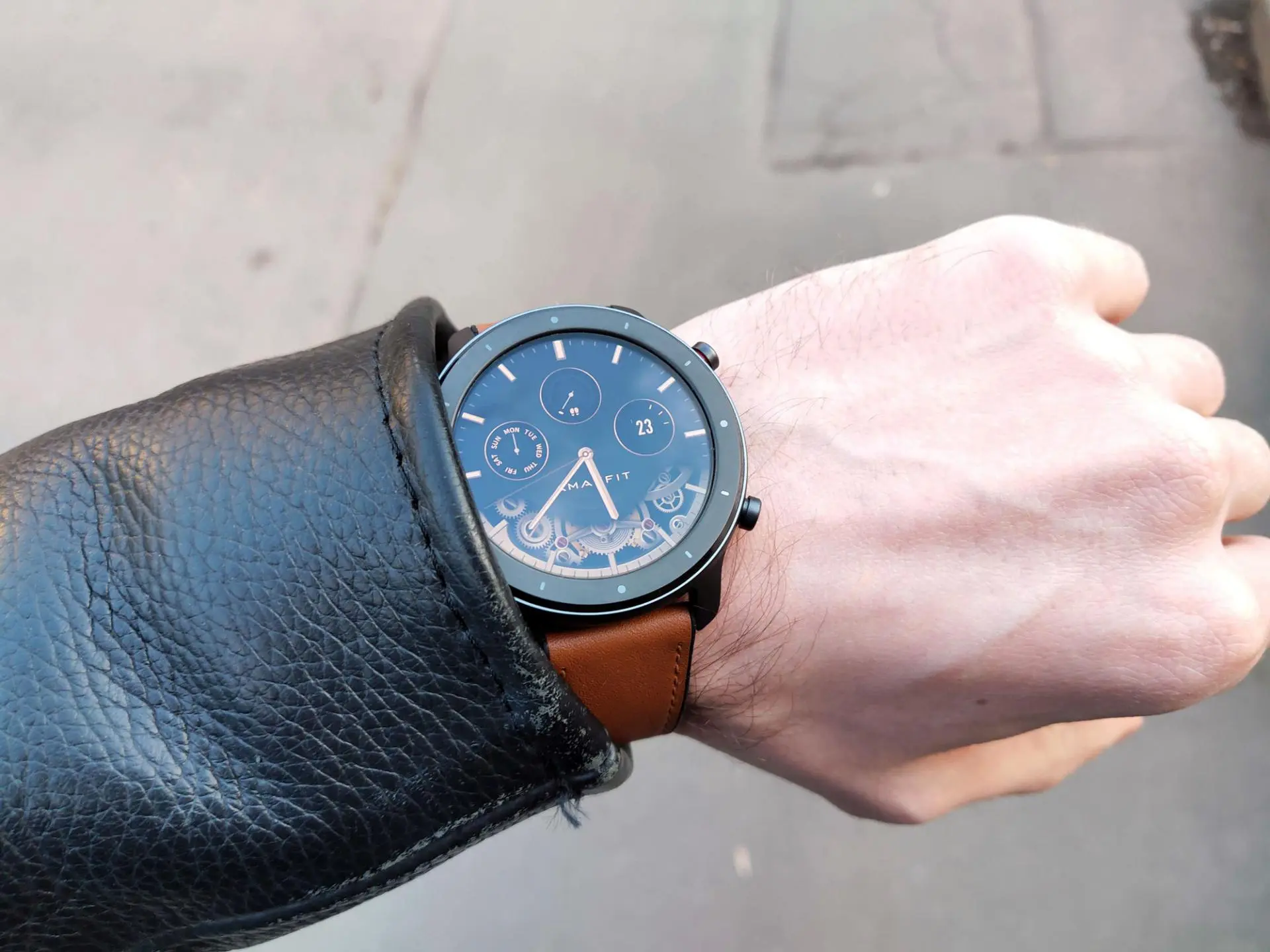 Обзор умных часов Amazfit GTR