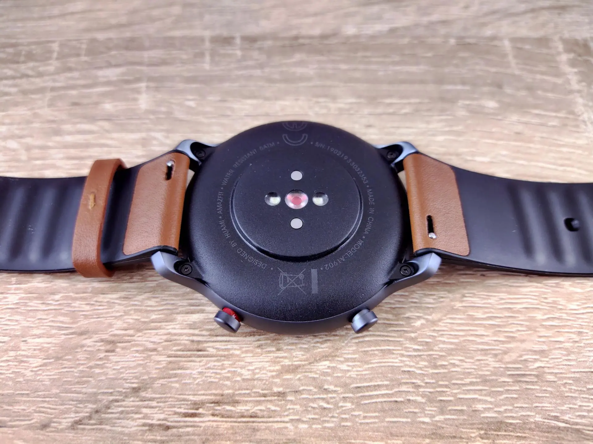 Обзор умных часов Amazfit GTR