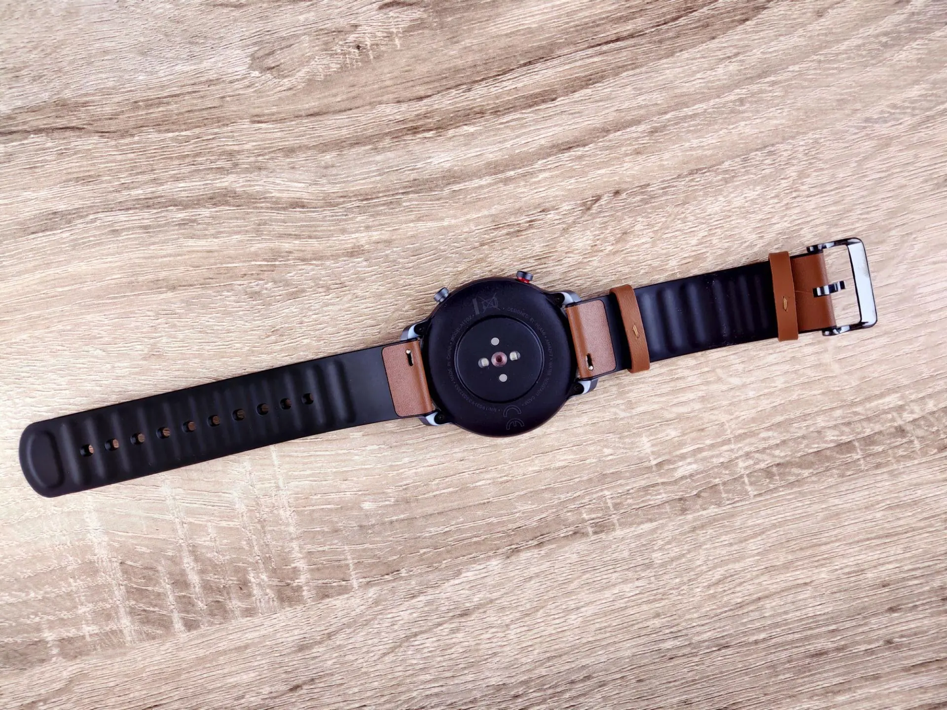 Обзор умных часов Amazfit GTR