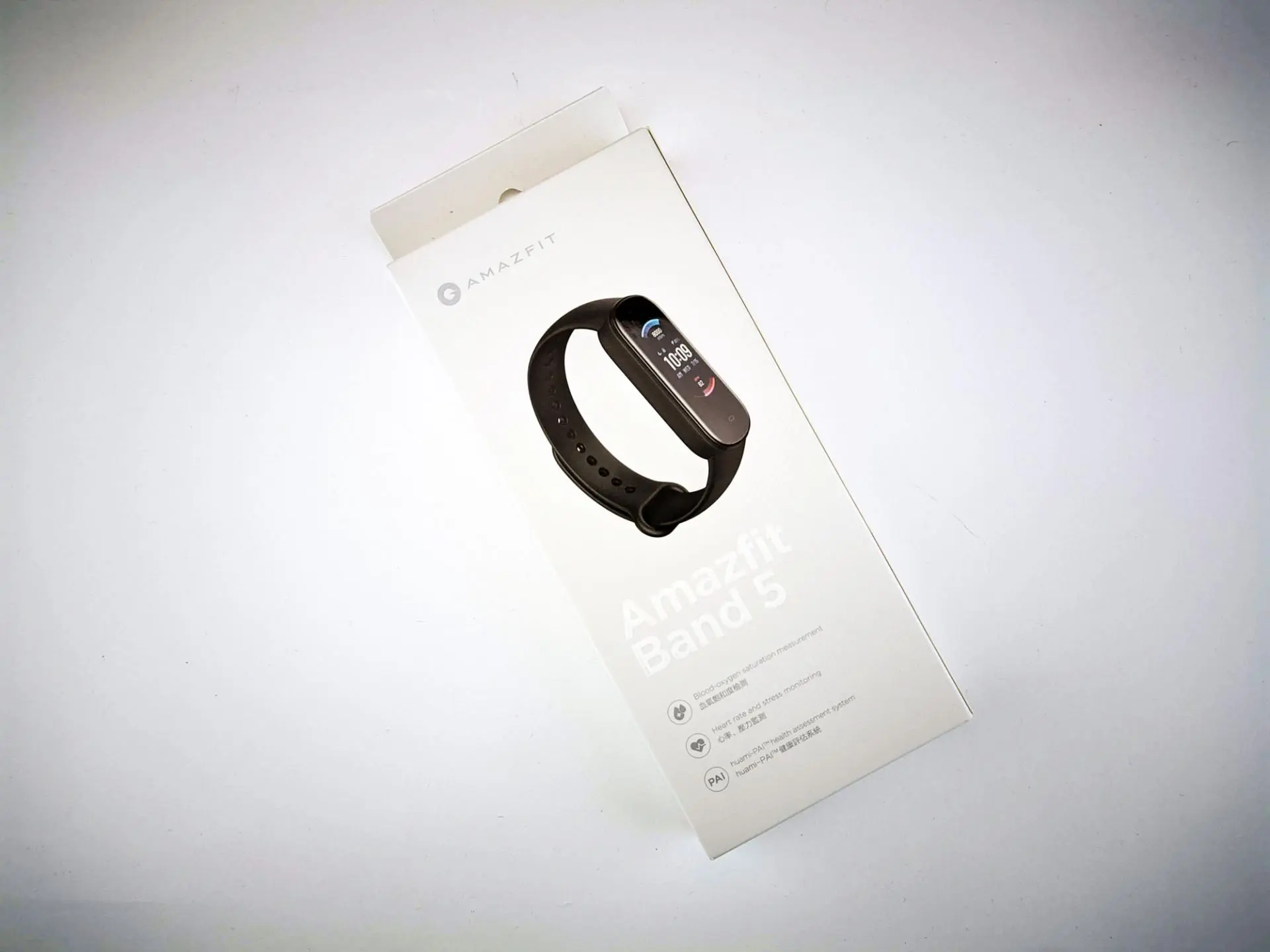 Обзор умного браслета Amazfit Band 5