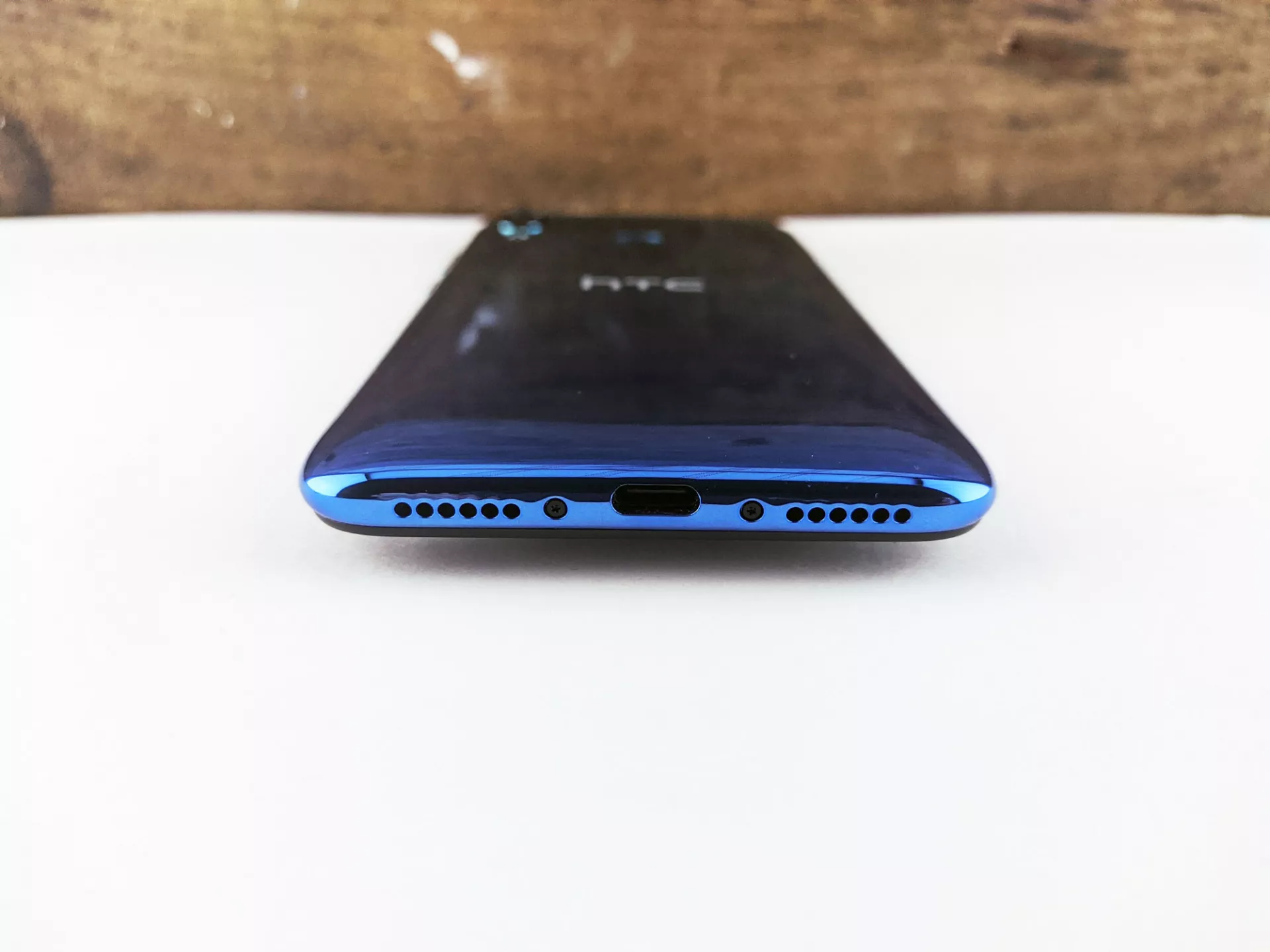 Тест-драйв смартфона HTC Wildfire E2