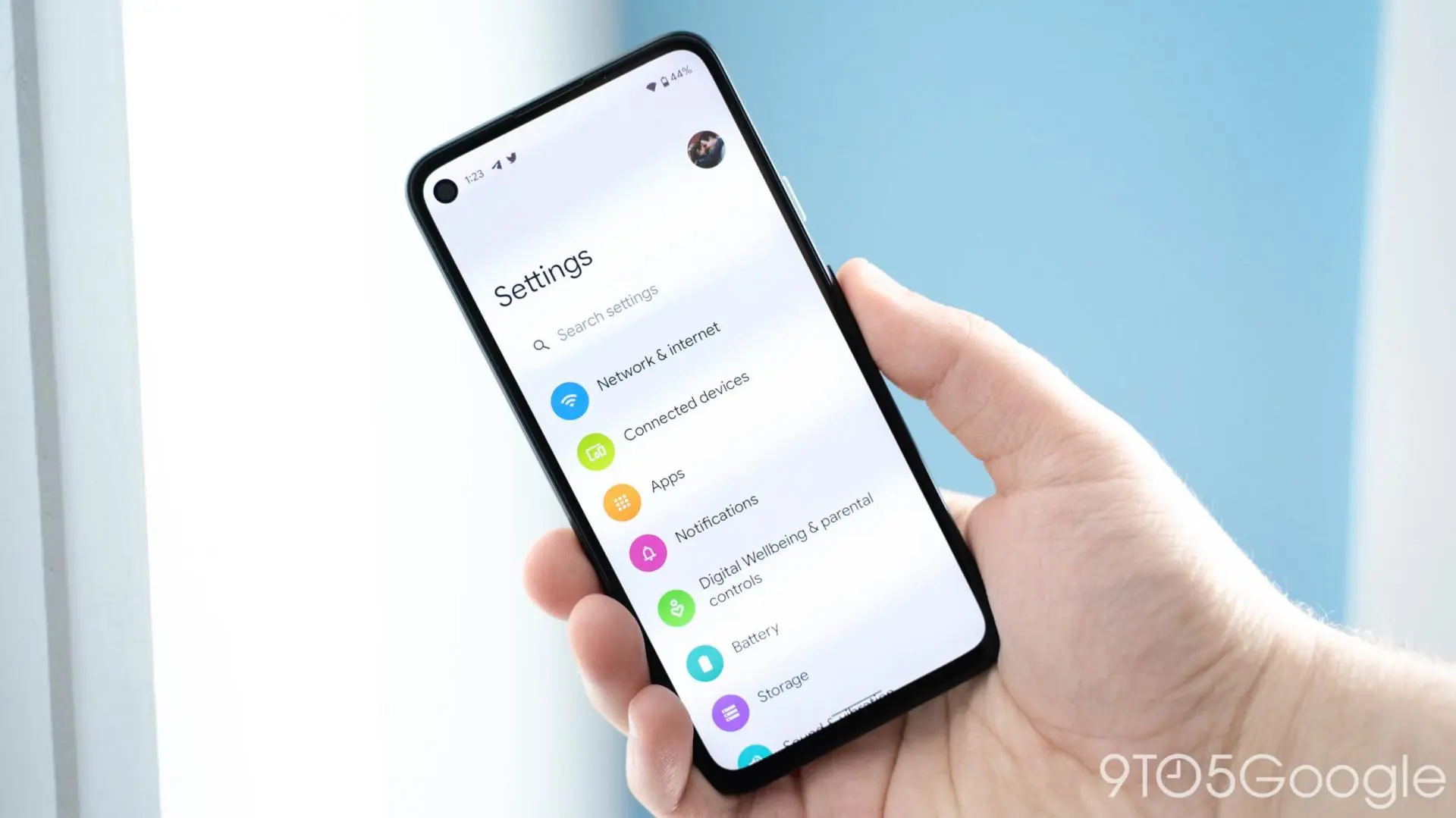 Android 12 DP3: меню настроек с обновленным дизайном и анимацией отскока по умолчанию