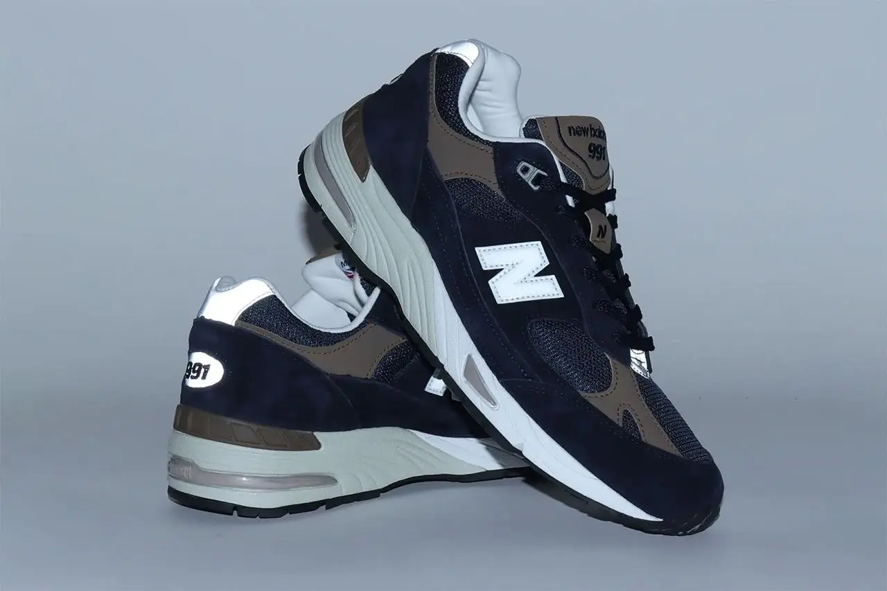 New Balance 991 появились в новых цветовых решениях