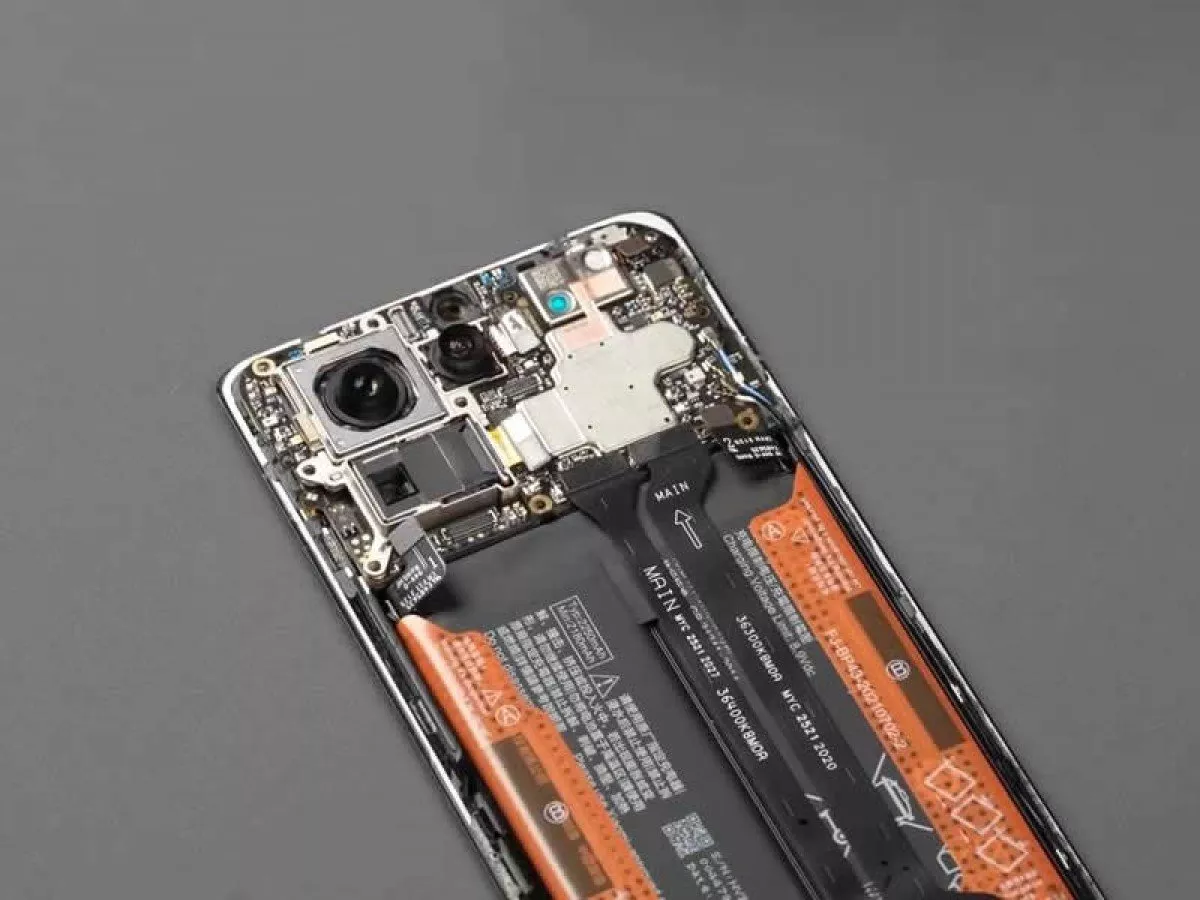 Xiaomi Mi Mix 4 уже разобрали. Как устроена подэкранная камера?