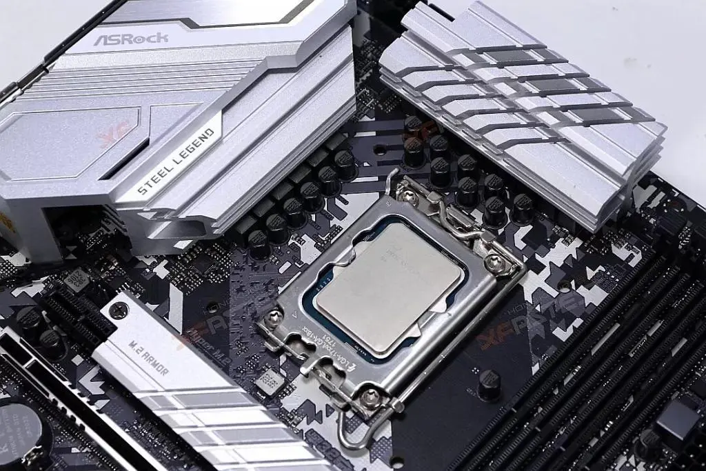 Intel начинает обгонять AMD. Свежие i3 12100 крушит аналоги Ryzen