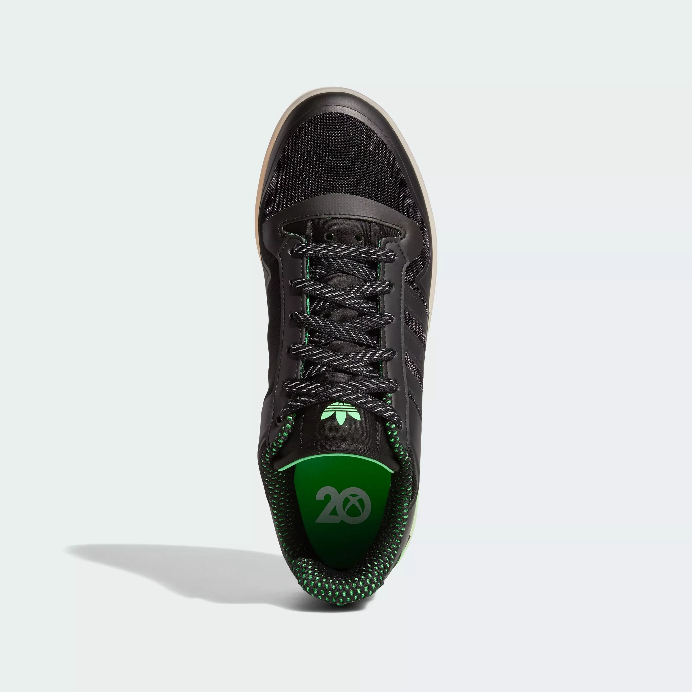 Кроссовки Adidas в стиле Xbox. Купите такие?