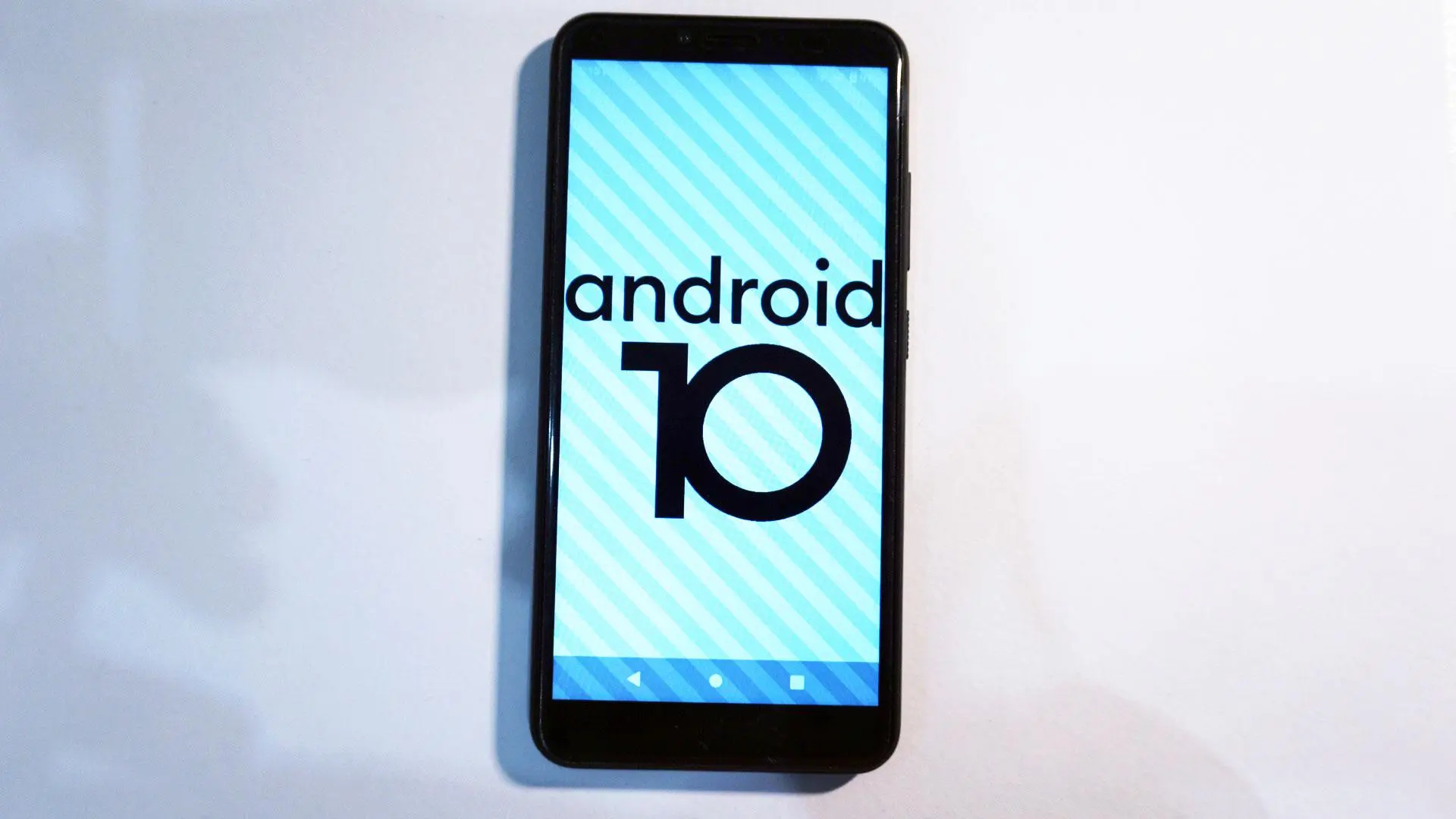 Обзор HTC Wildfire E lite