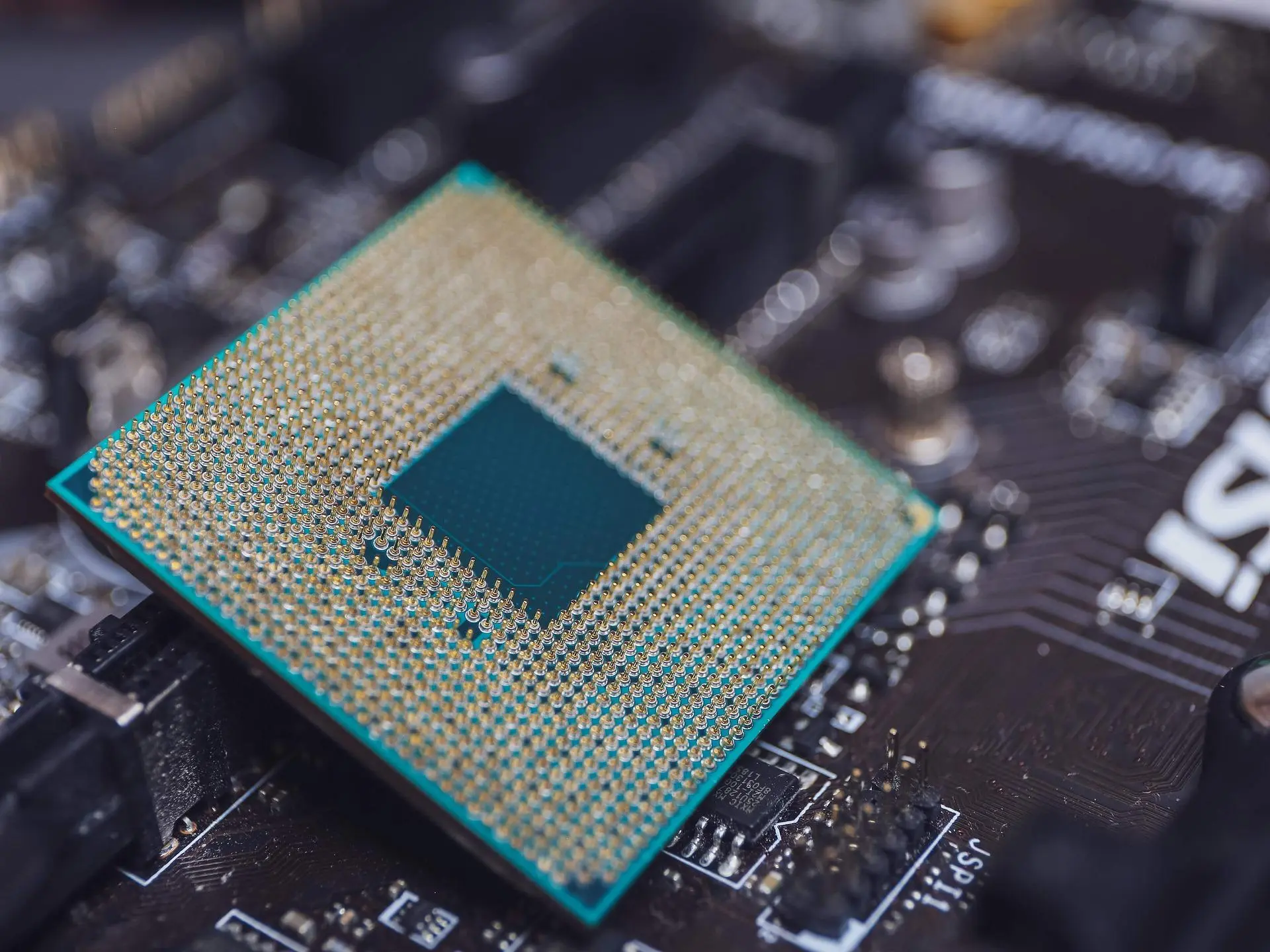 AMD не планирует процессоры, похожие на Intel