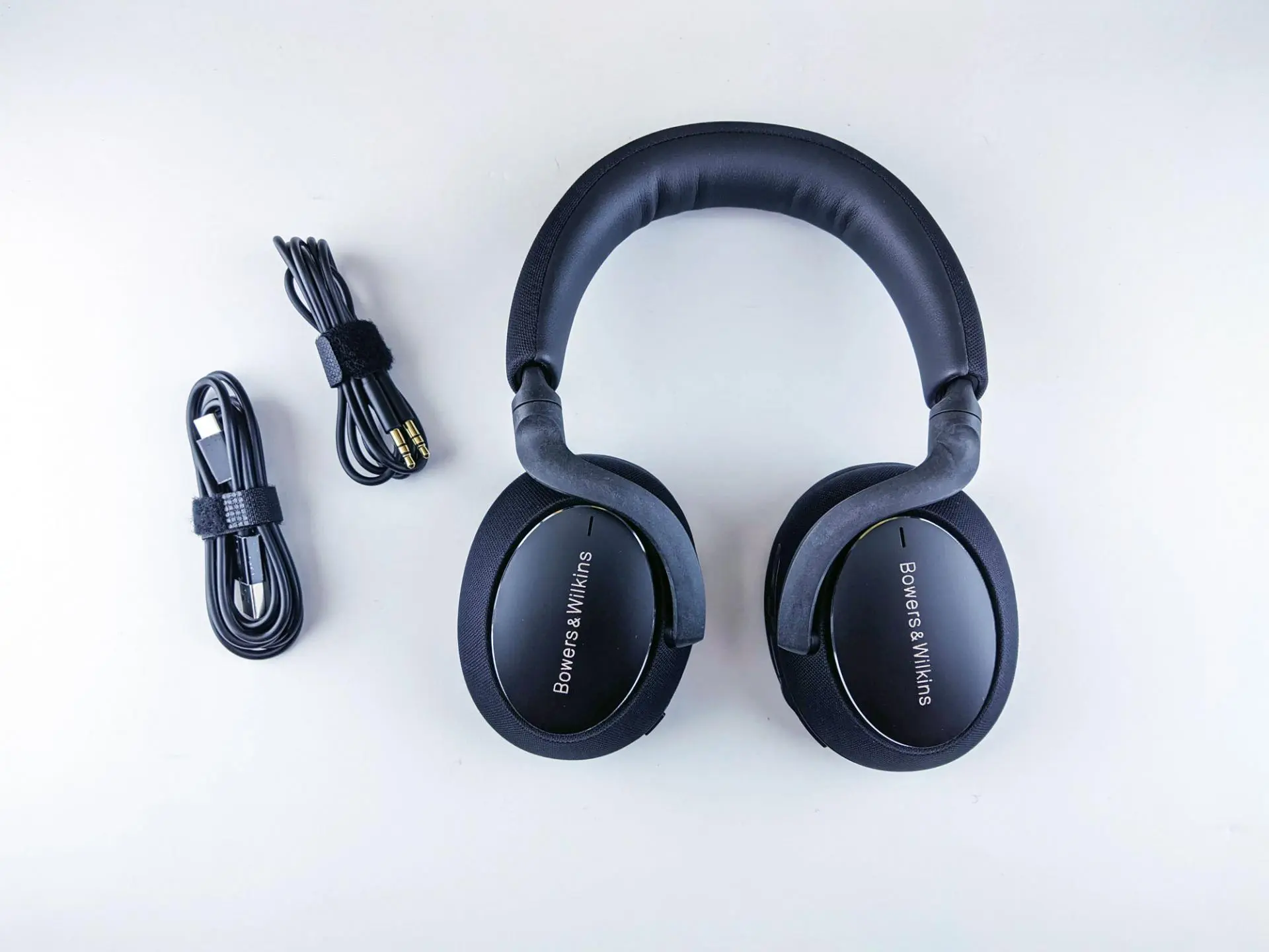 Тест-драйв наушников Bowers & Wilkins PX7