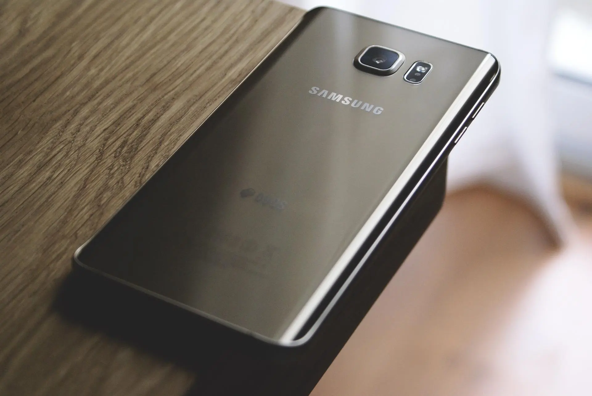 Сообщают, что некоторые смартфоны Samsung перегреваются. Что делать?