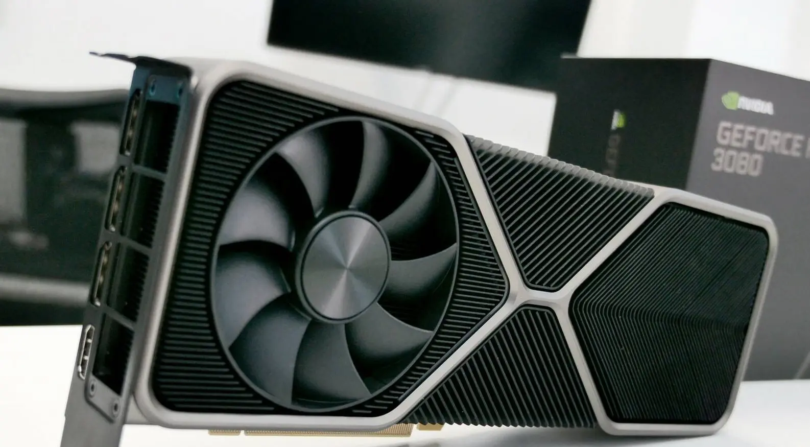 Начало продаж RTX 3080 Ti в США напоминает нашествие зомби. Видео