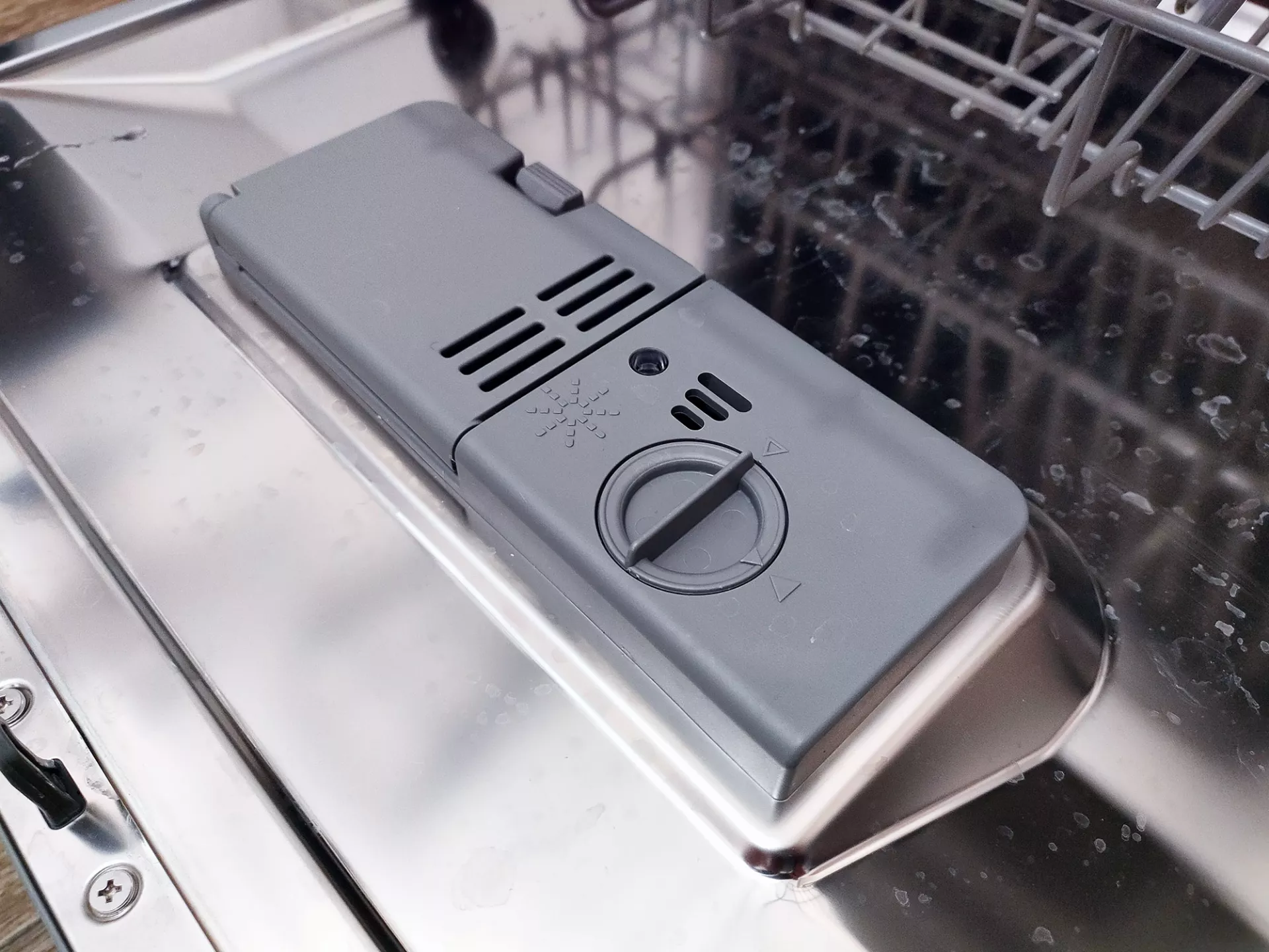 Тест-драйв посудомоечной машины Candy CDCP 8ES-07