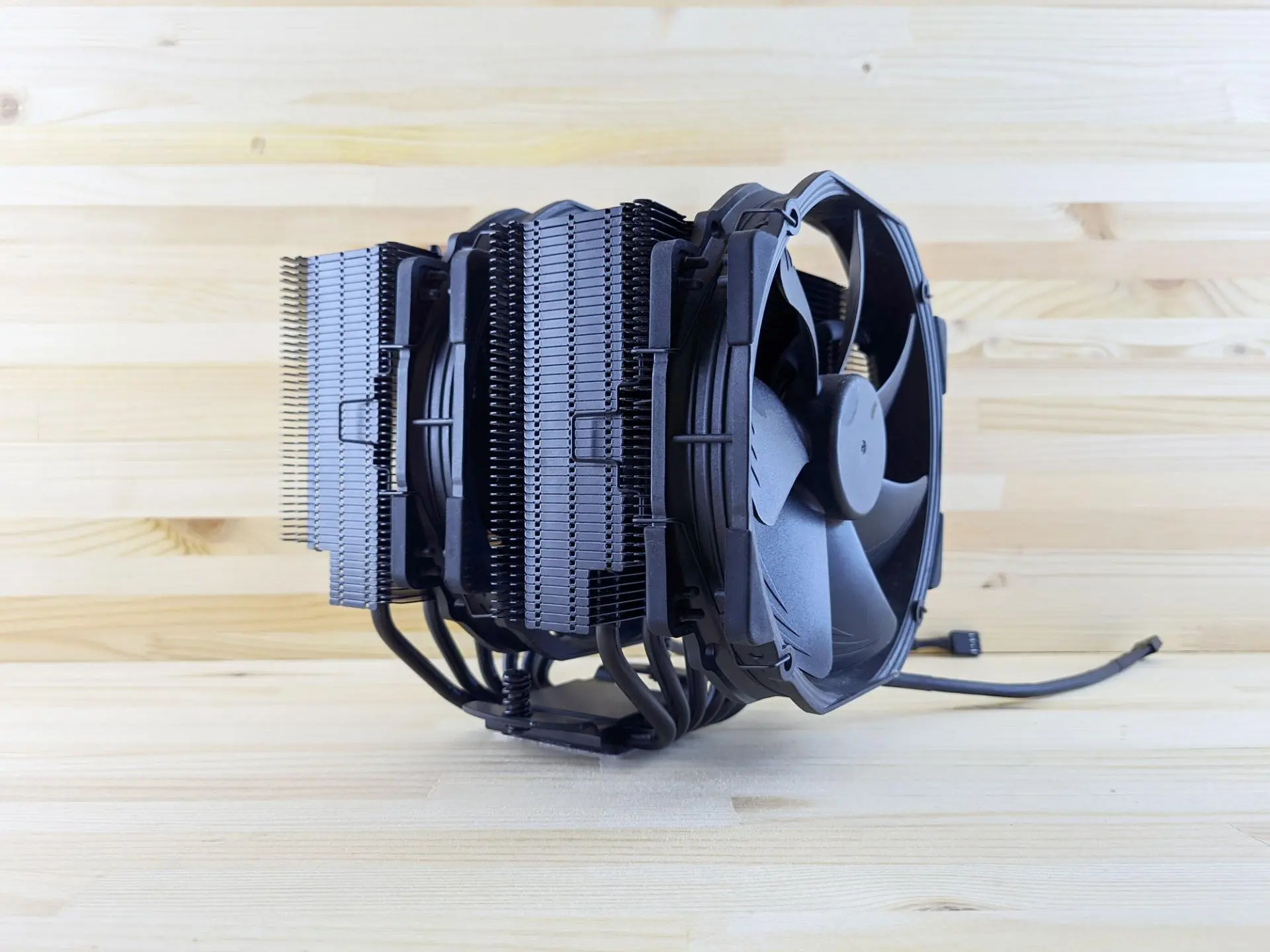 Не все материнские платы ASUS с LGA 1700 будут совместимы с кулерами Noctua