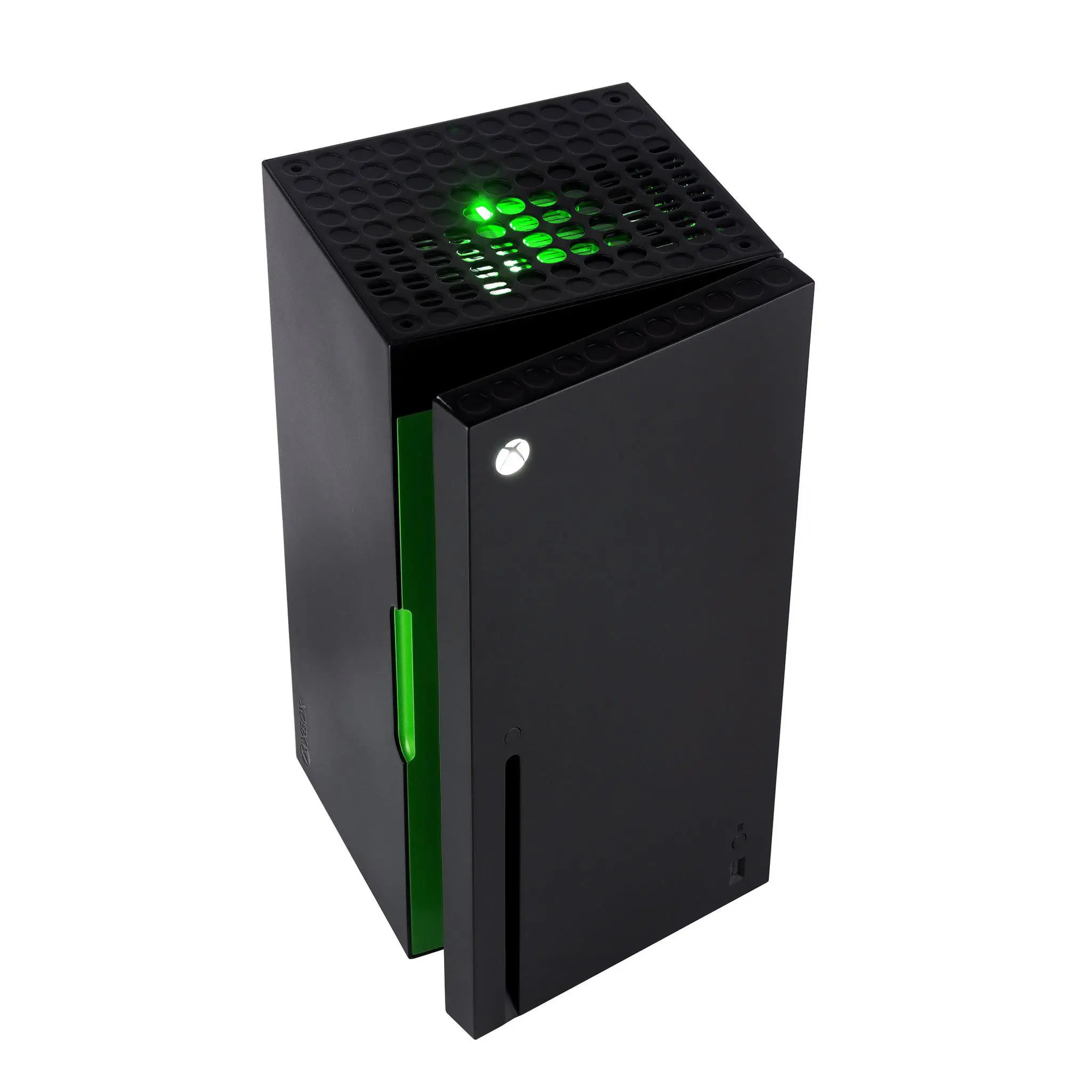 Шутка удалась. Xbox выпустит мини-холодильник с которым сравнивали новую консоль компании