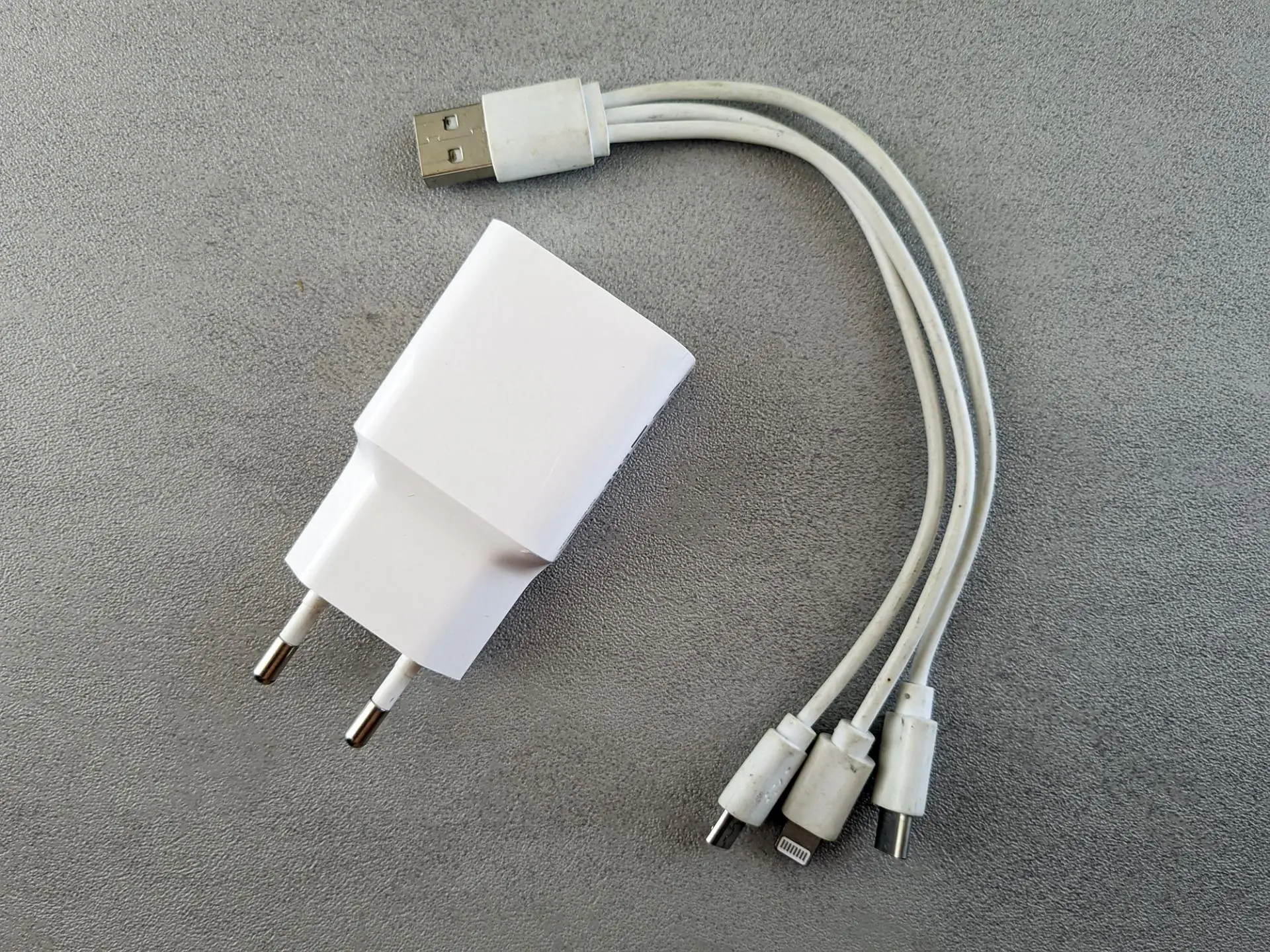 Евросоюз хочет принудить всех использовать USB Type-C