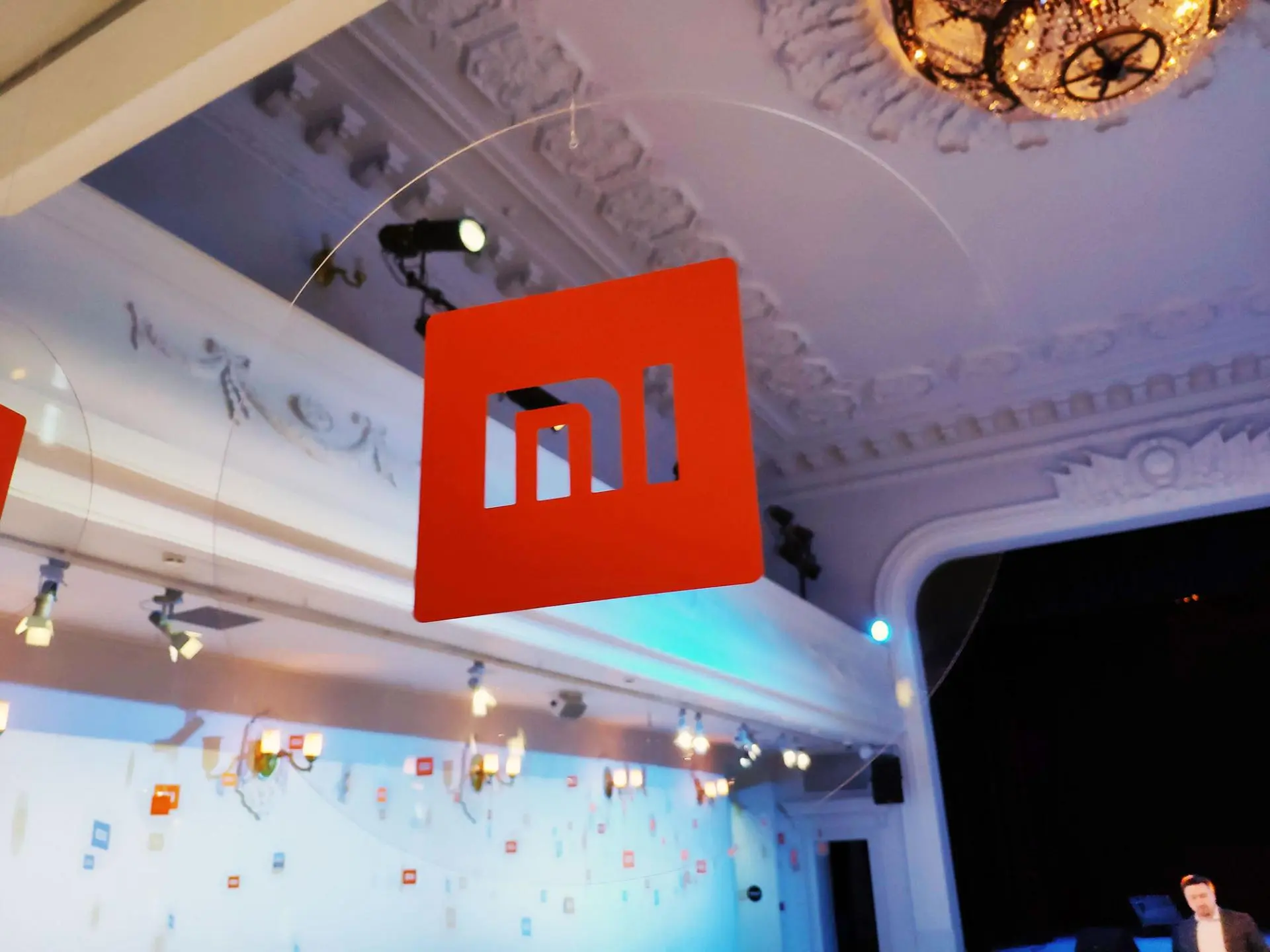 Xiaomi начала блокировать смартфоны