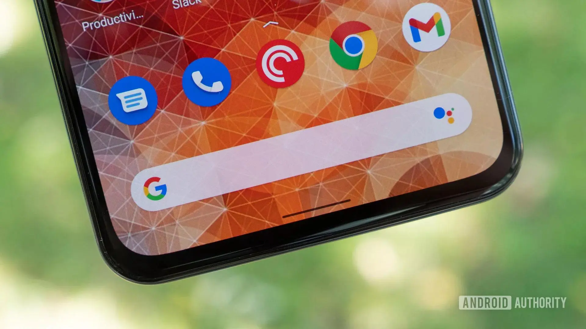 Смартфон греется и разряжается? Виновато фирменное смс-приложение Google