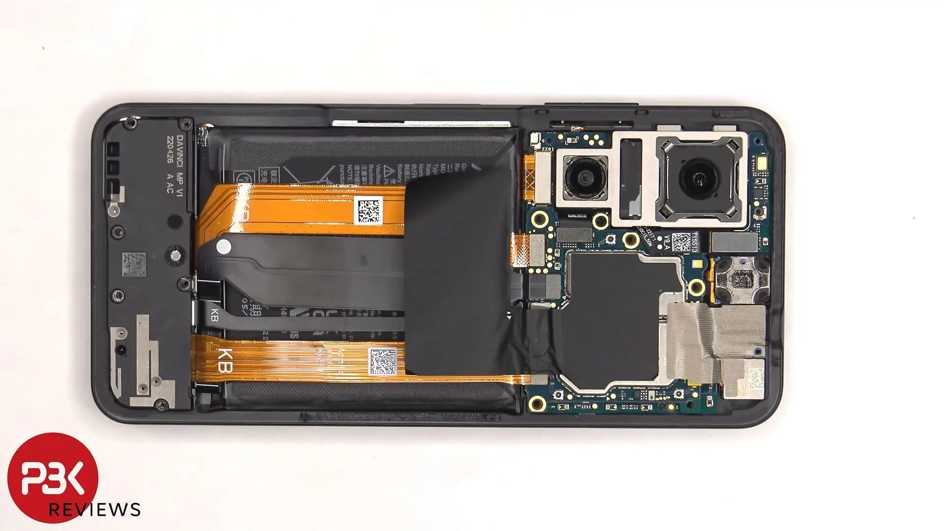 ASUS Zenfone 9 разобрали на видео и оценили ремонтопригодность