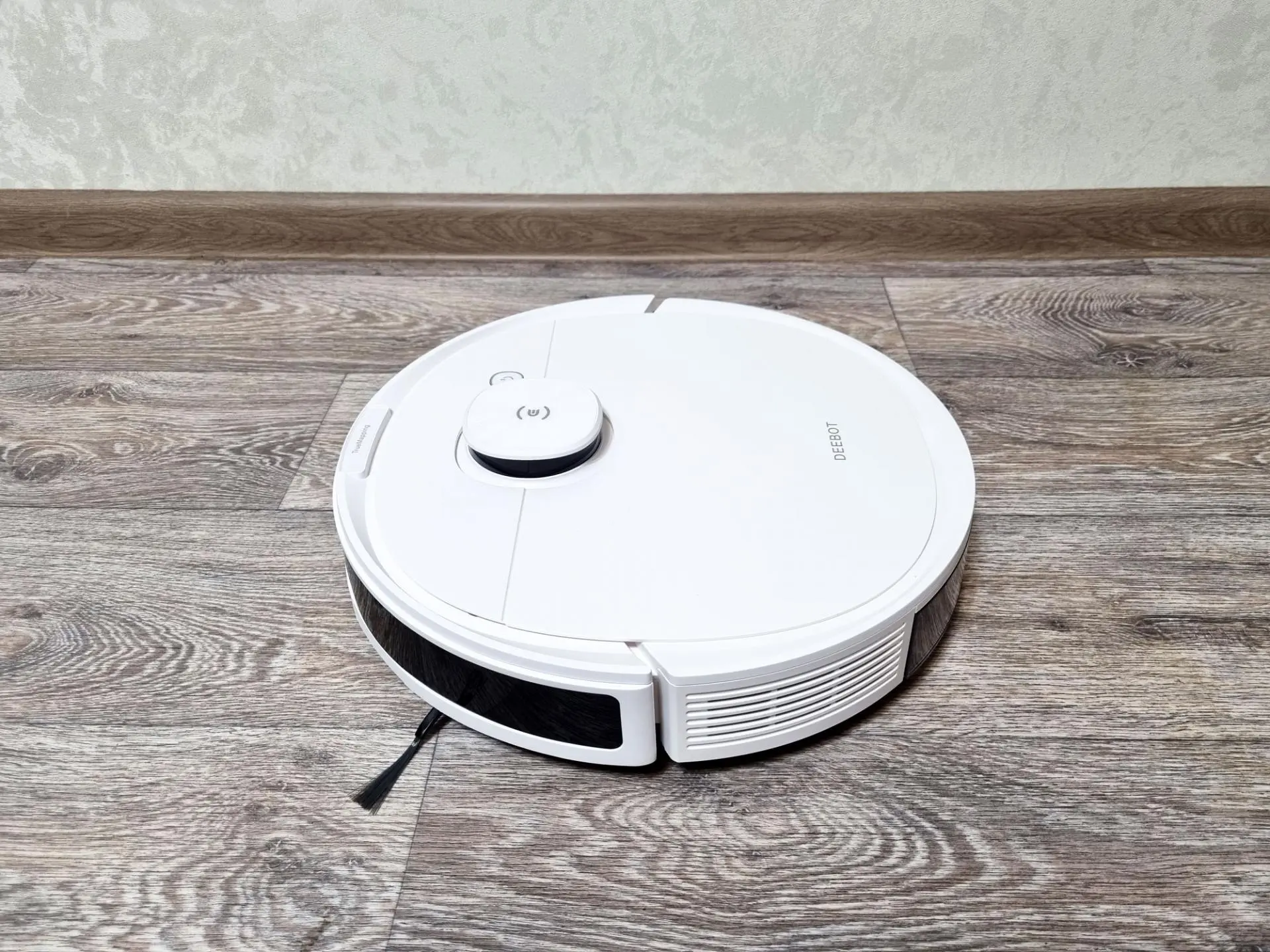 Тест-драйв робота-пылесоса ECOVACS DEEBOT N8