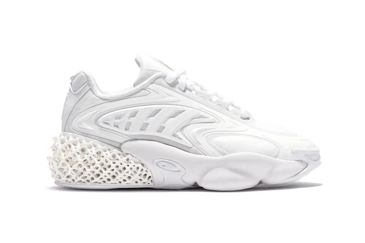 Adidas представляет кроссовки 4D Krazed в белом и черном цветах