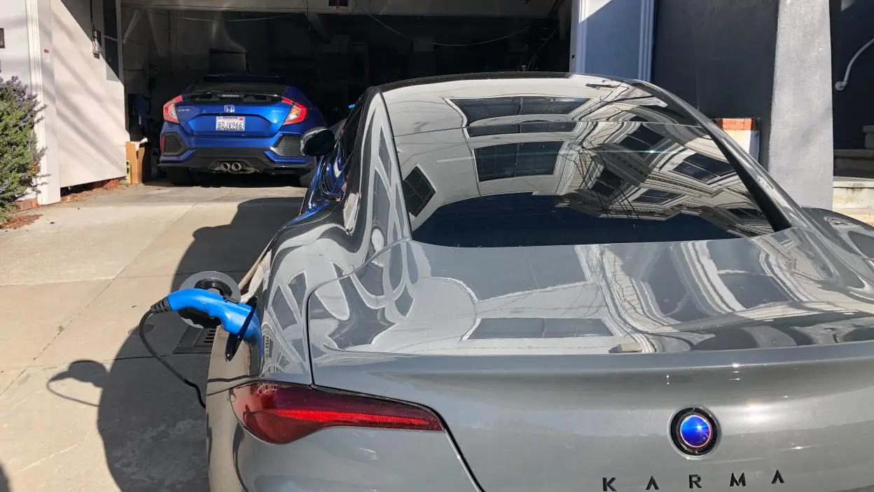 Как выглядят современные спортивные электрокары: 5 моделей от Tesla до McLaren