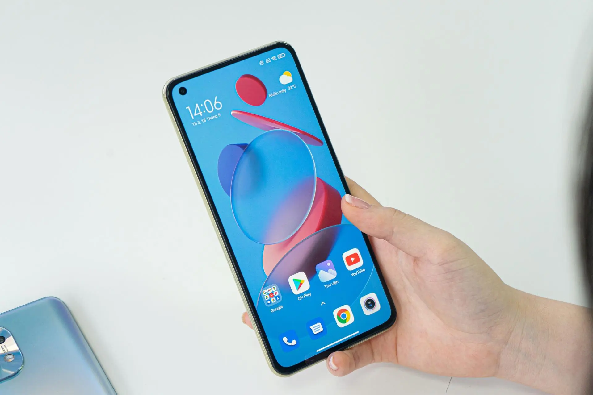 5 признаков того, что смартфоны-флагманы деградируют