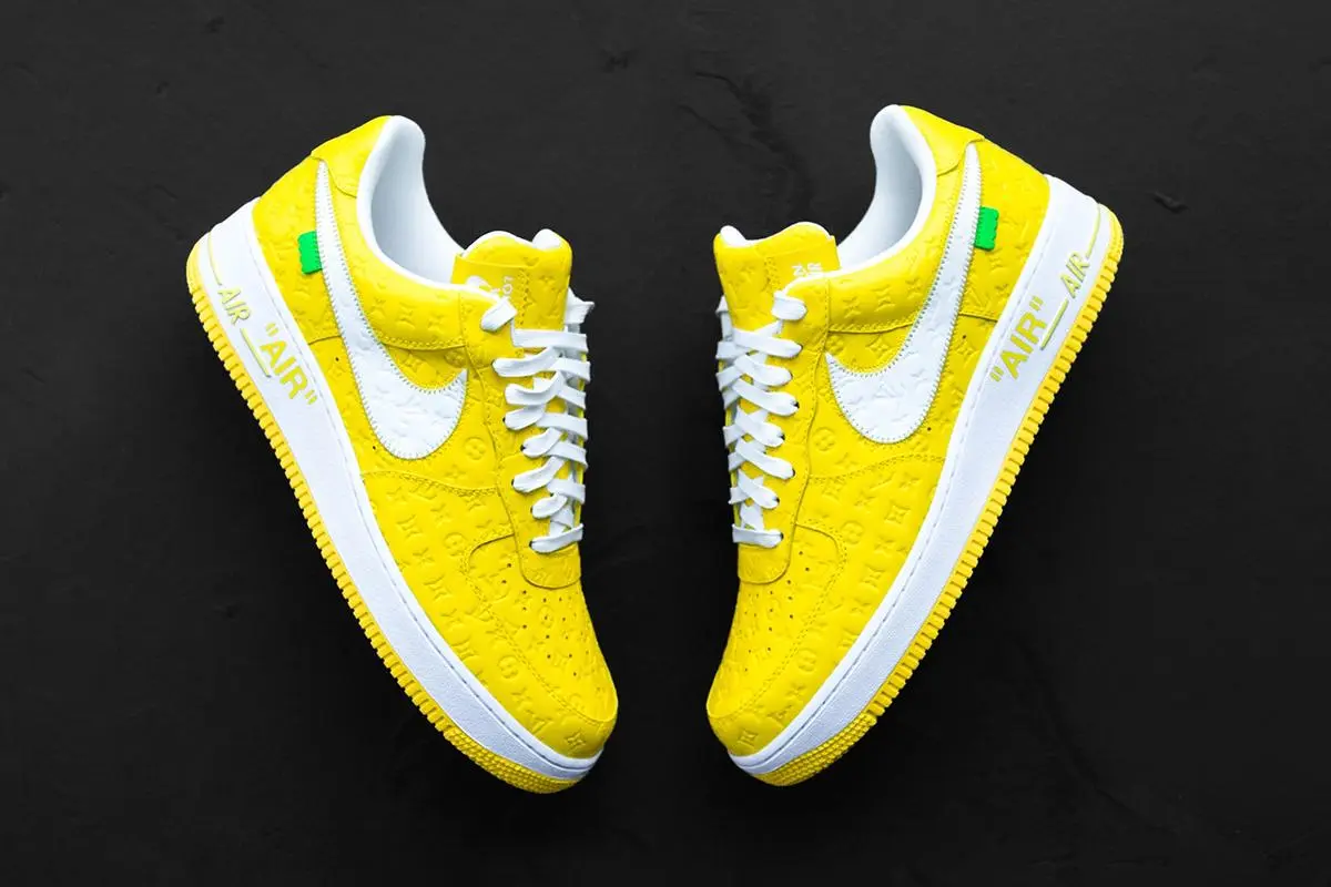Новый плод коллаборации – кроссовки Louis Vuitton x Nike Air Force 1 в едком желтом цвете