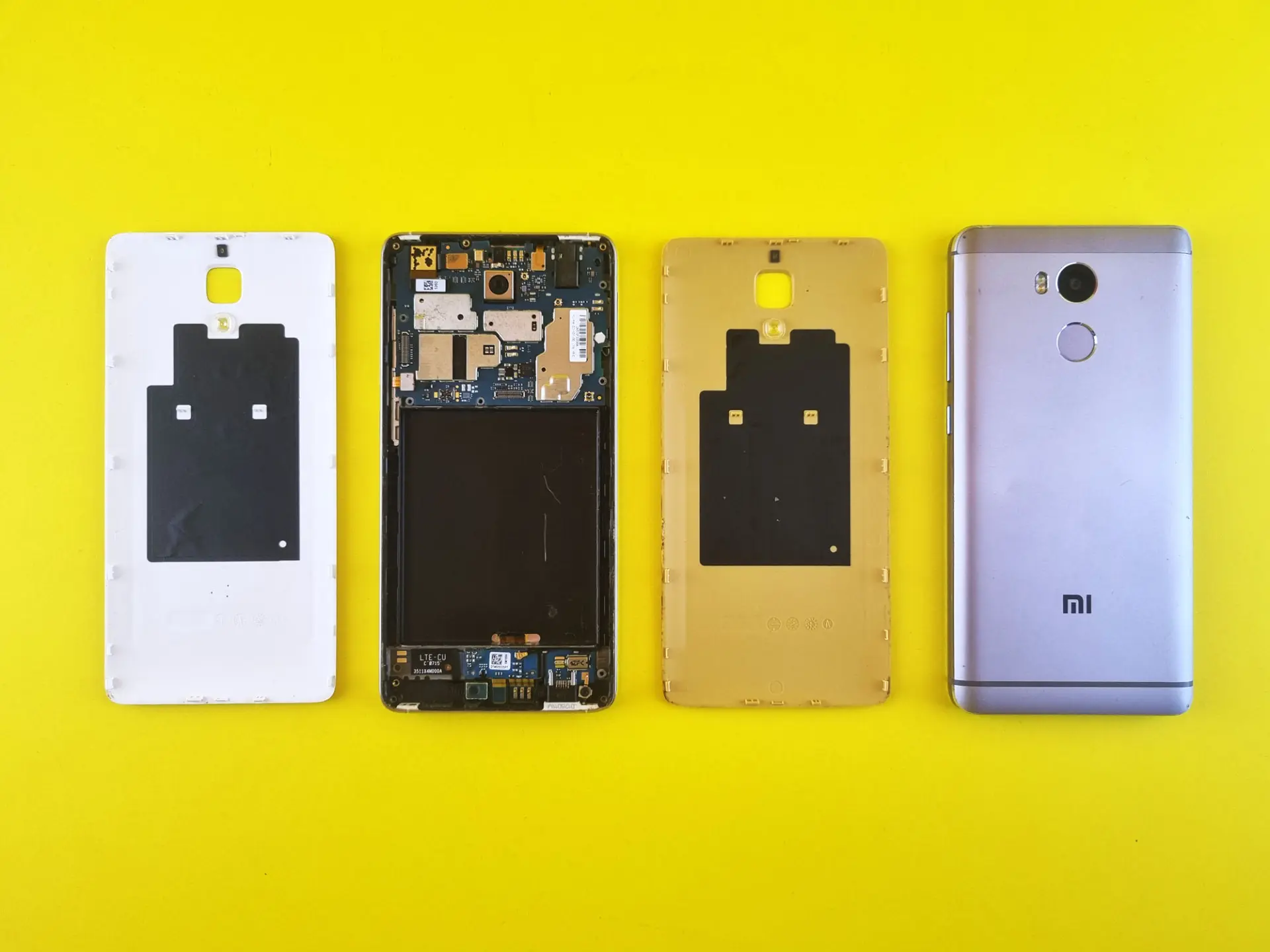 Для смартфонов Xiaomi не хватает запчастей в сервисных центрах