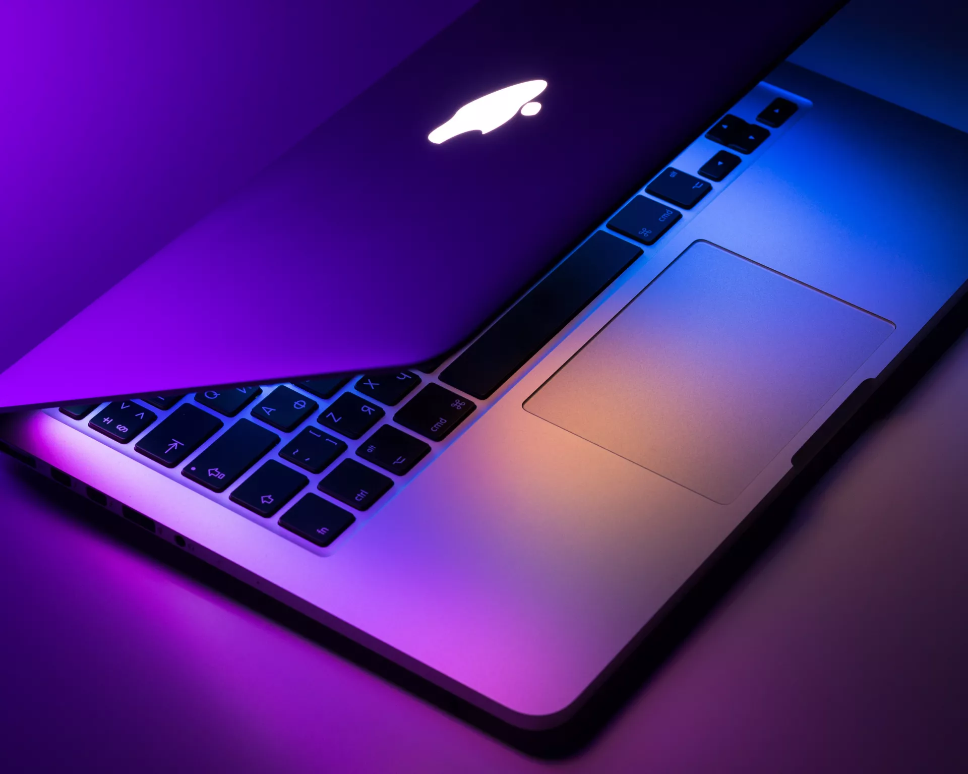 MacBook против ноутбука на базе Windows: что лучше выбрать?