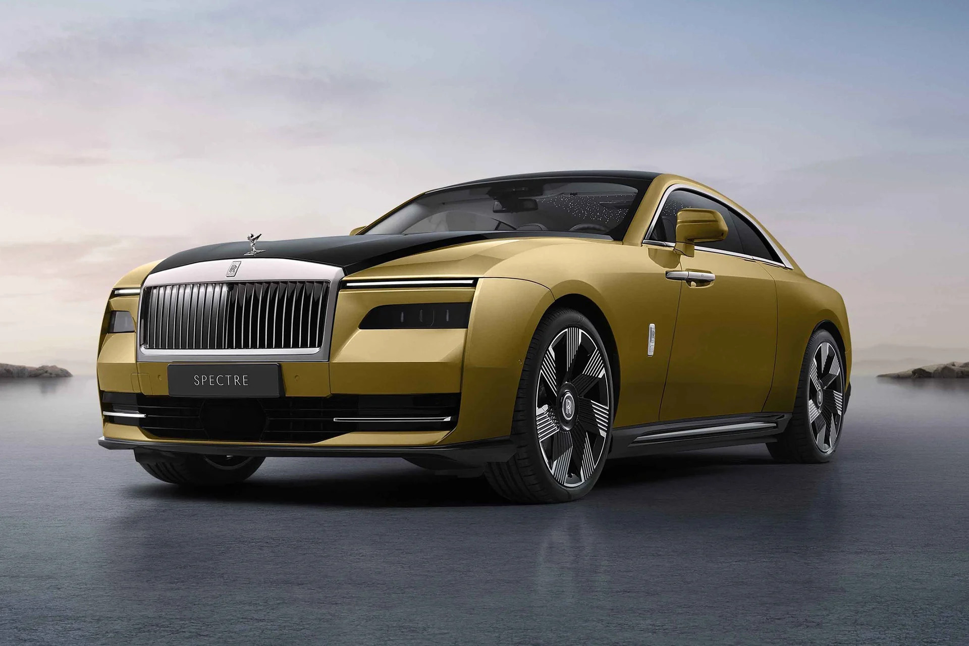 Представлен первый электромобиль от Rolls-Royce – купе за 413 500 долларов
