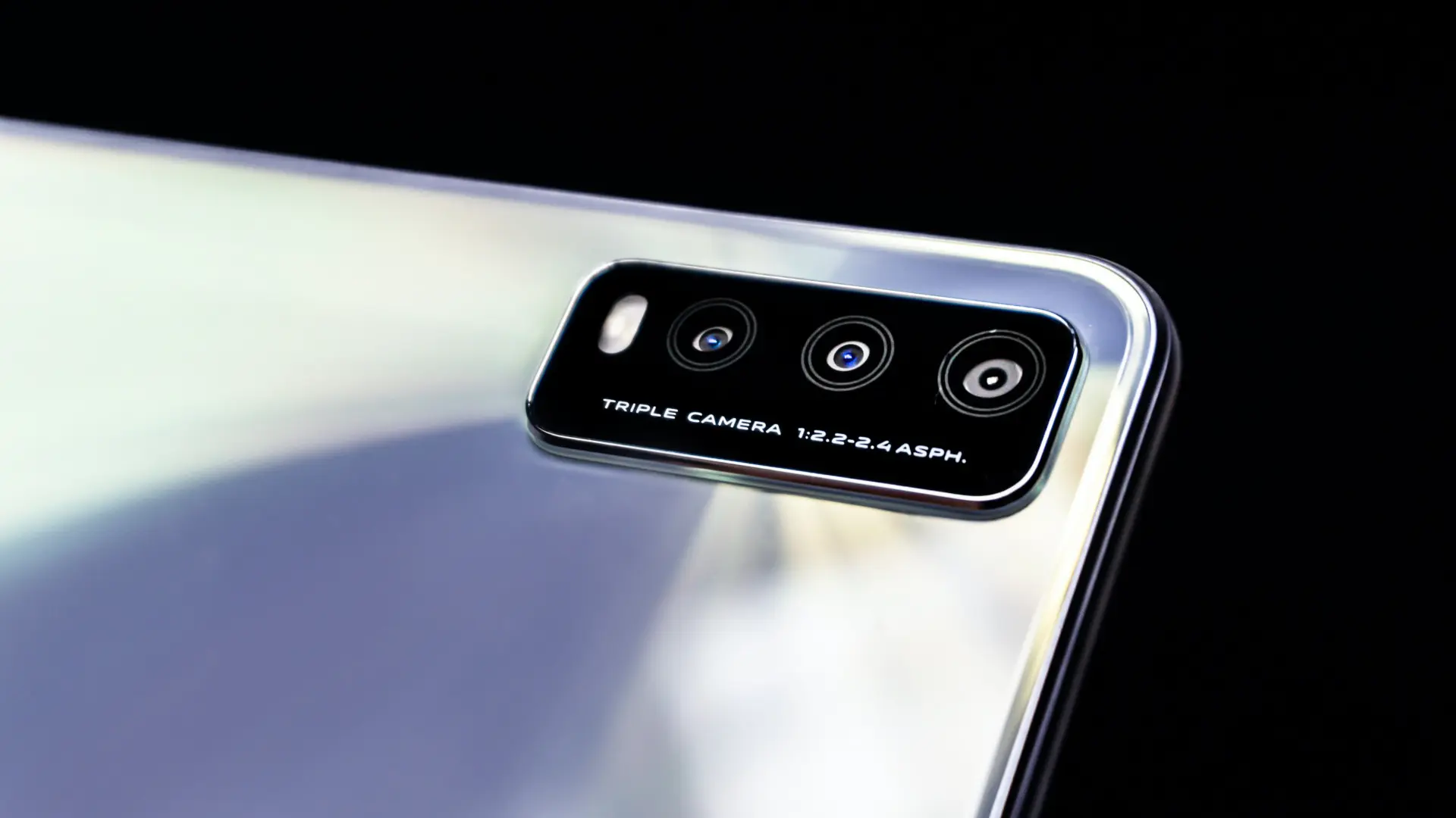 vivo назвала модели смартфонов и даты обновления до FuntouchOS 13