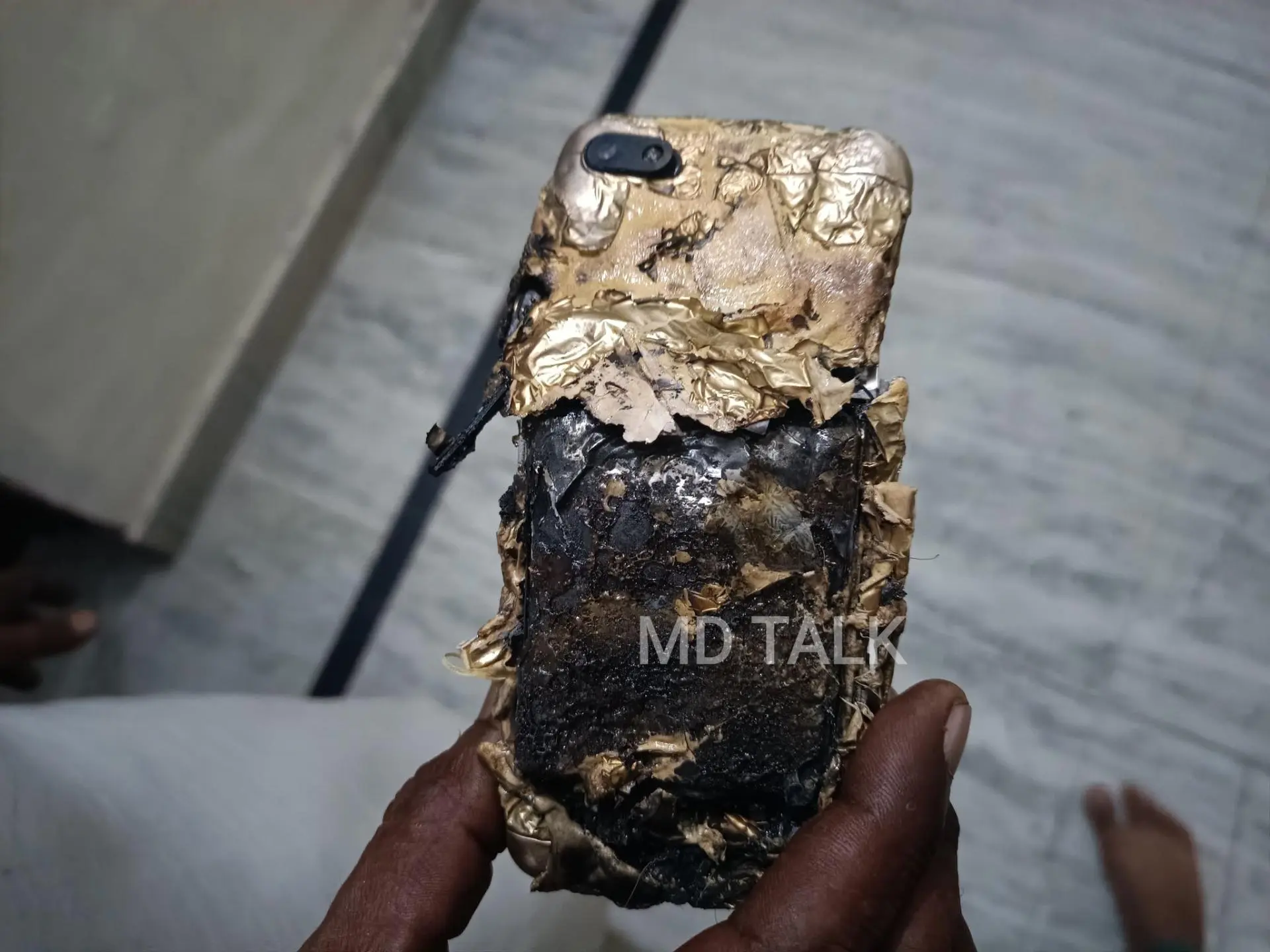 Ночной взрыв Xiaomi Redmi 6A привёл к смерти владелицы