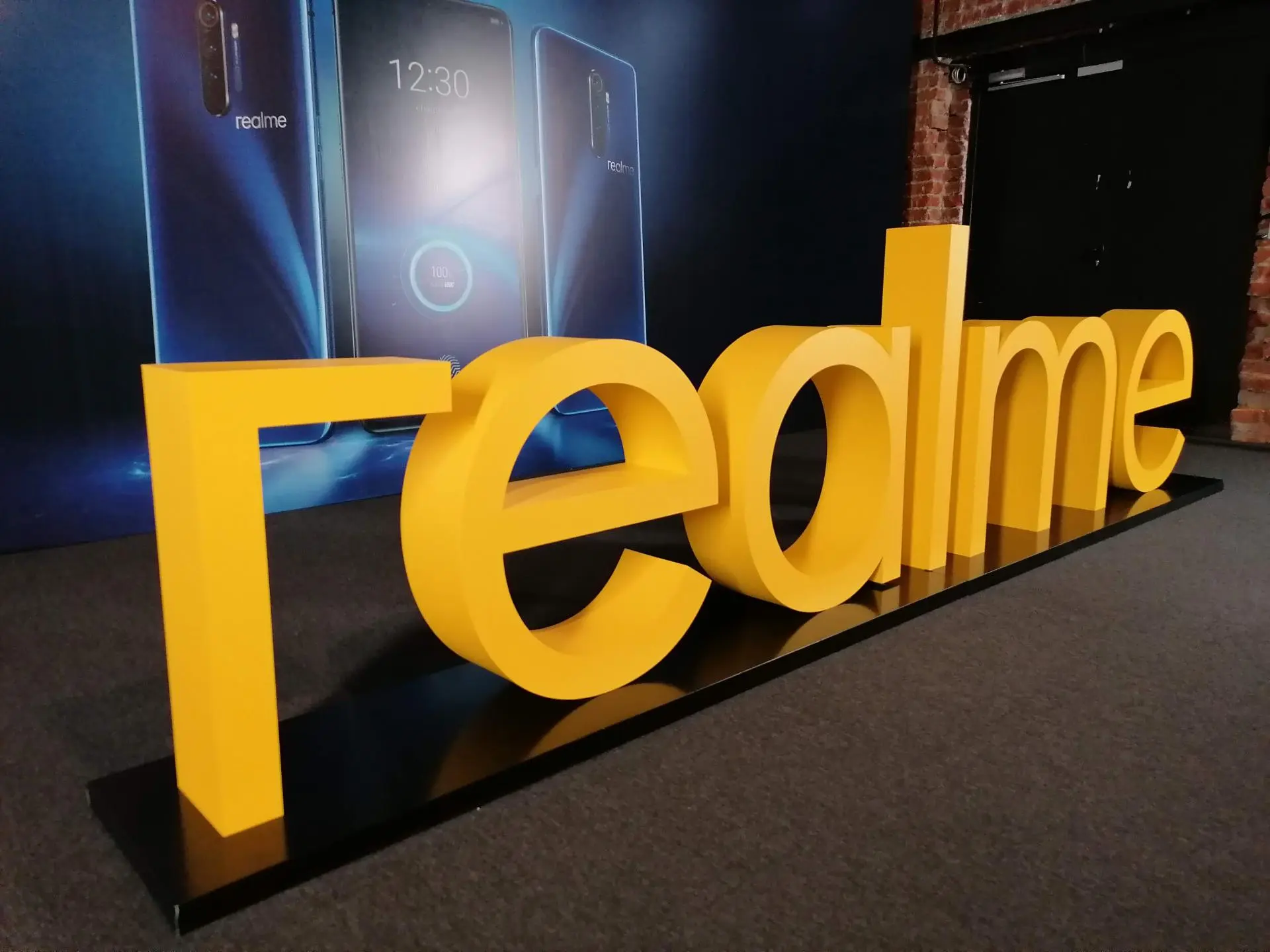 realme вошел в число 50 лучших китайских создателей глобальных брендов